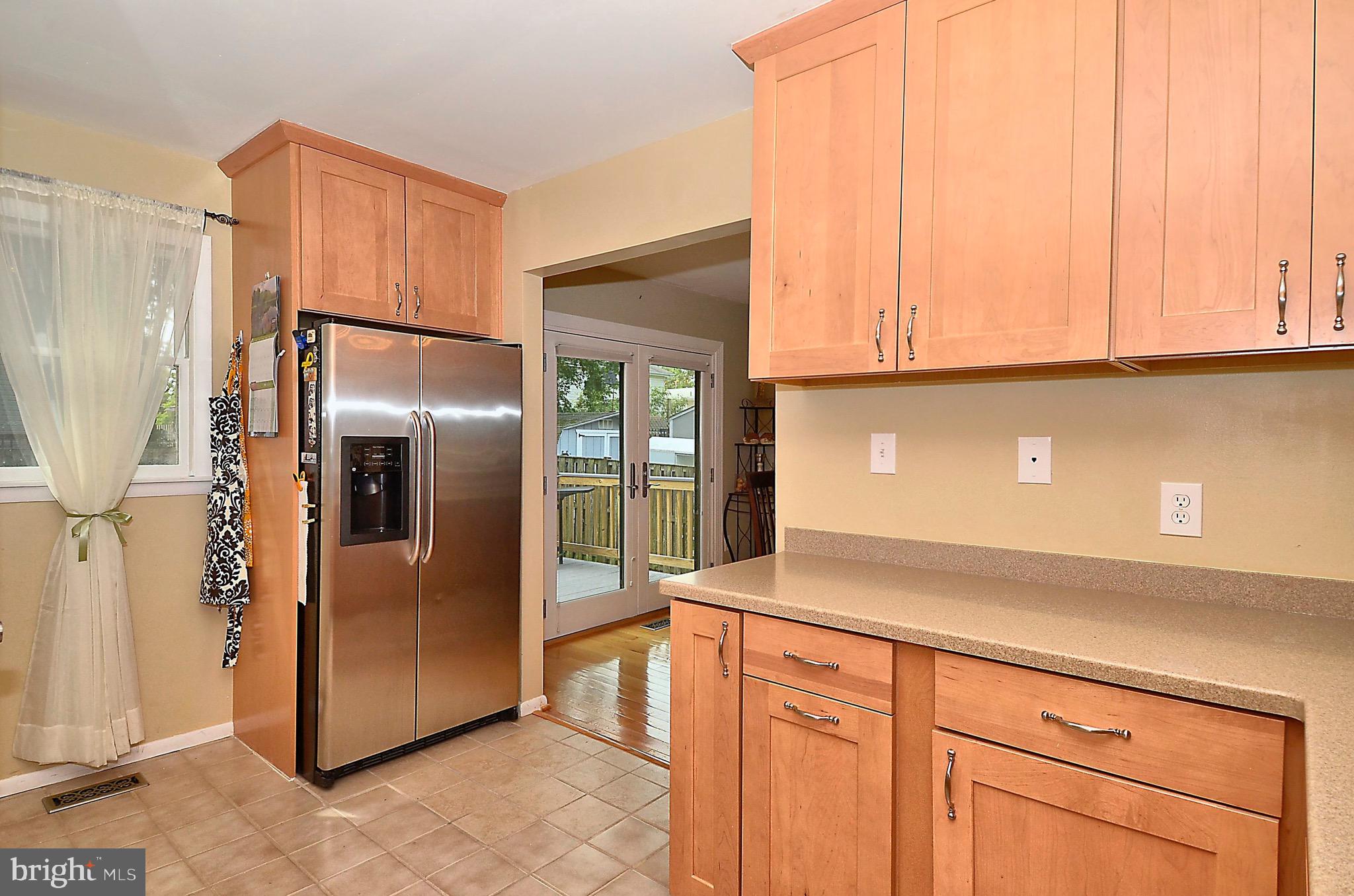 WOODLAND BEACH - Residential