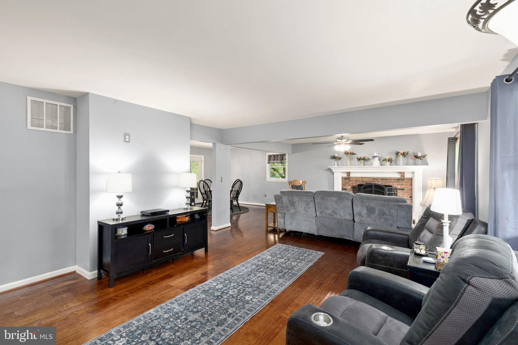 CARROLL SQUARE - Residential