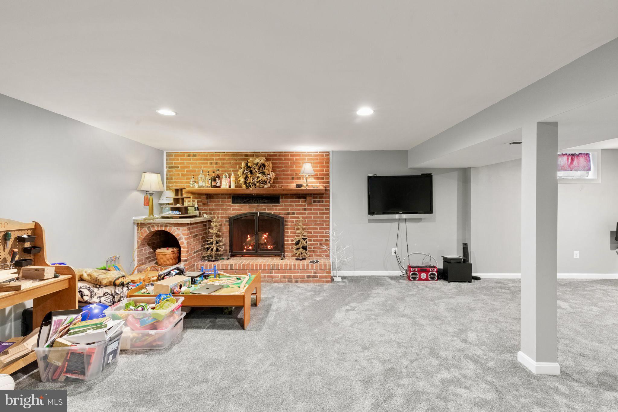 CARROLL SQUARE - Residential