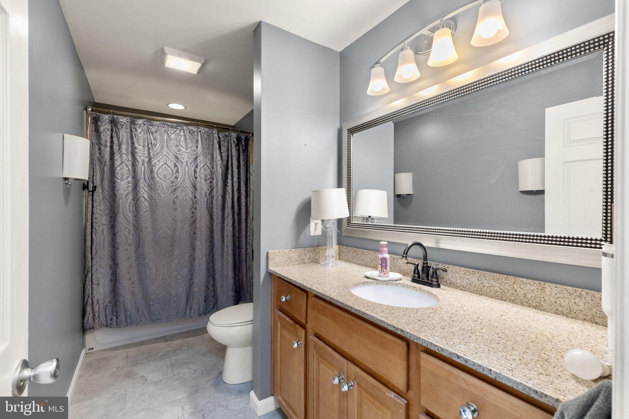 CARROLL SQUARE - Residential