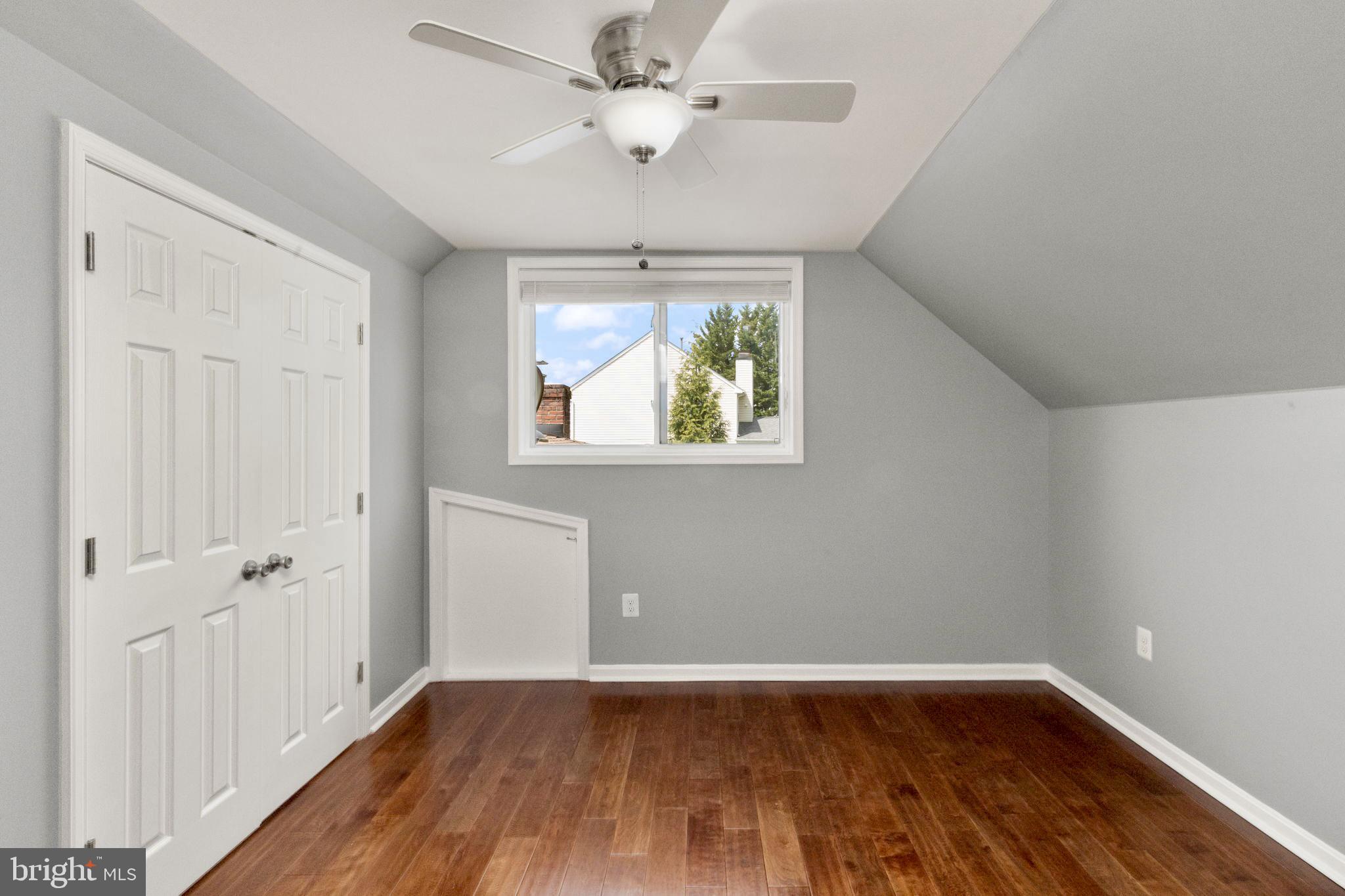 CARROLL SQUARE - Residential