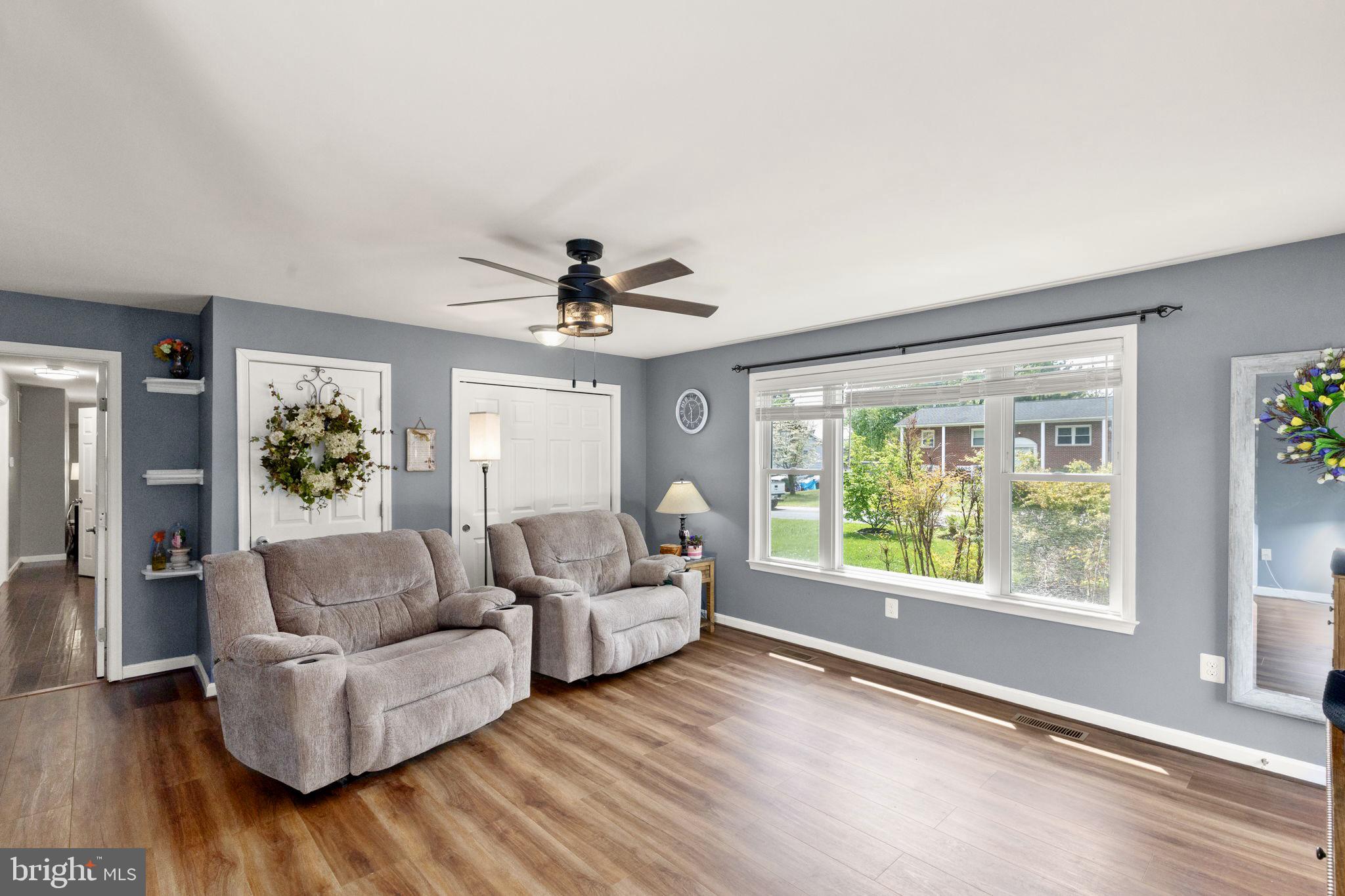 CARROLL SQUARE - Residential