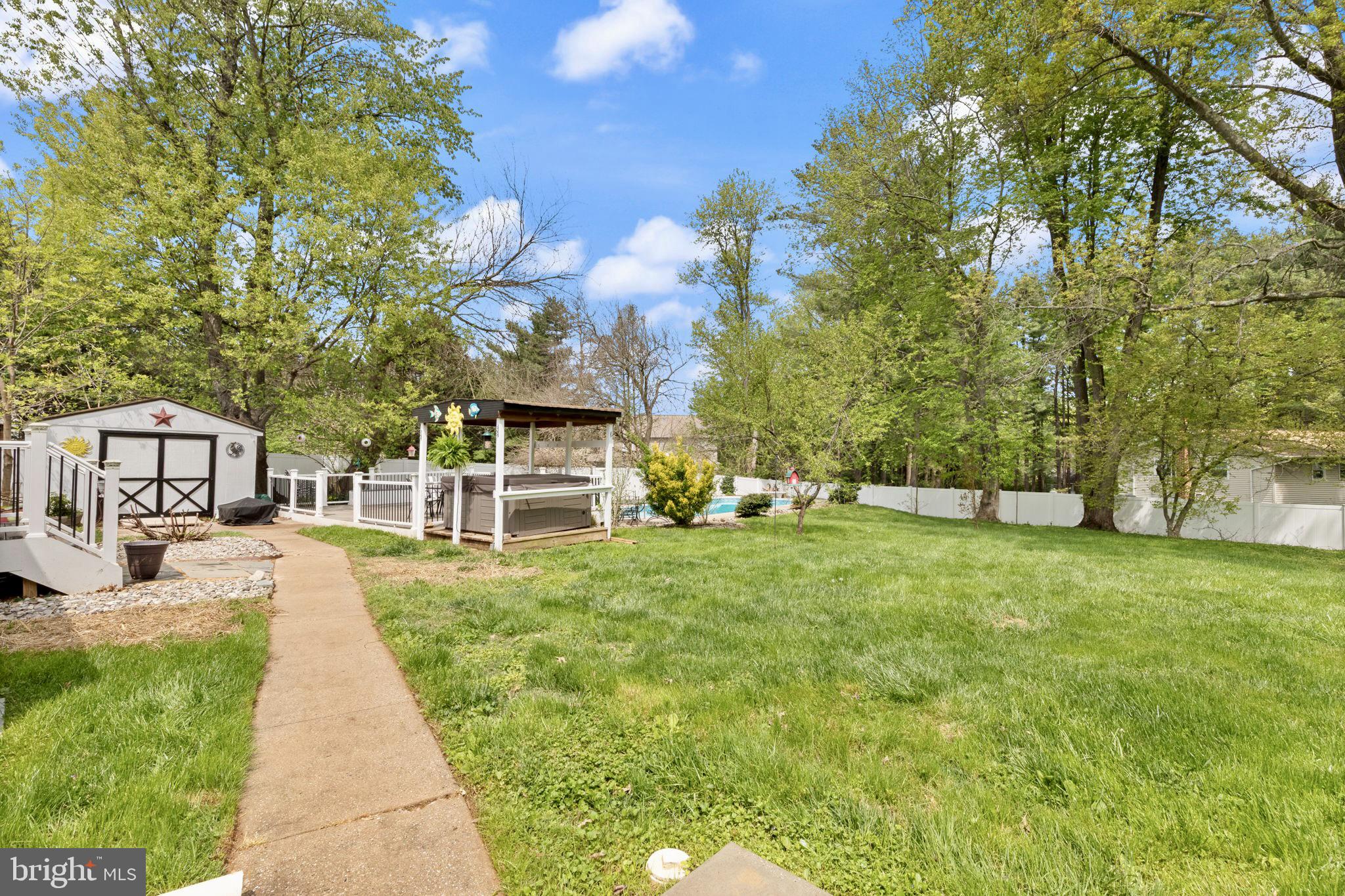 CARROLL SQUARE - Residential