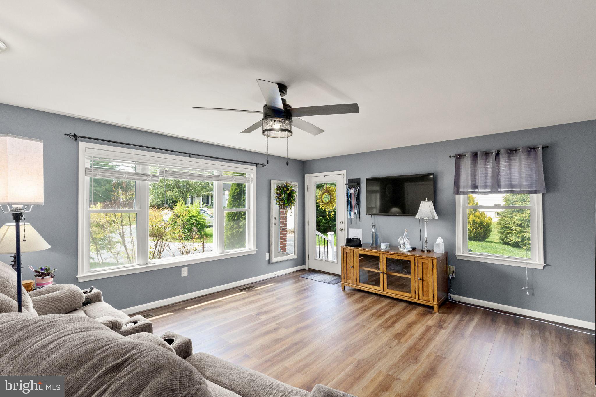 CARROLL SQUARE - Residential