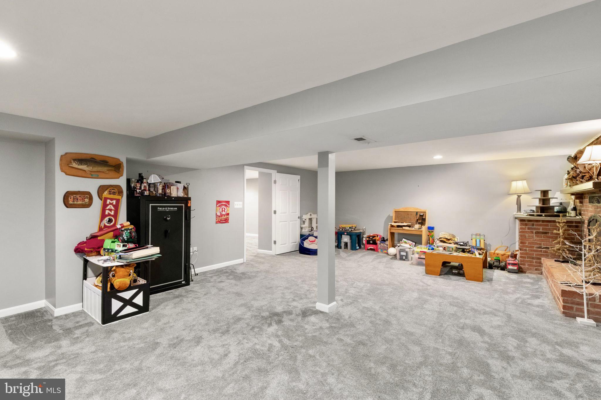 CARROLL SQUARE - Residential