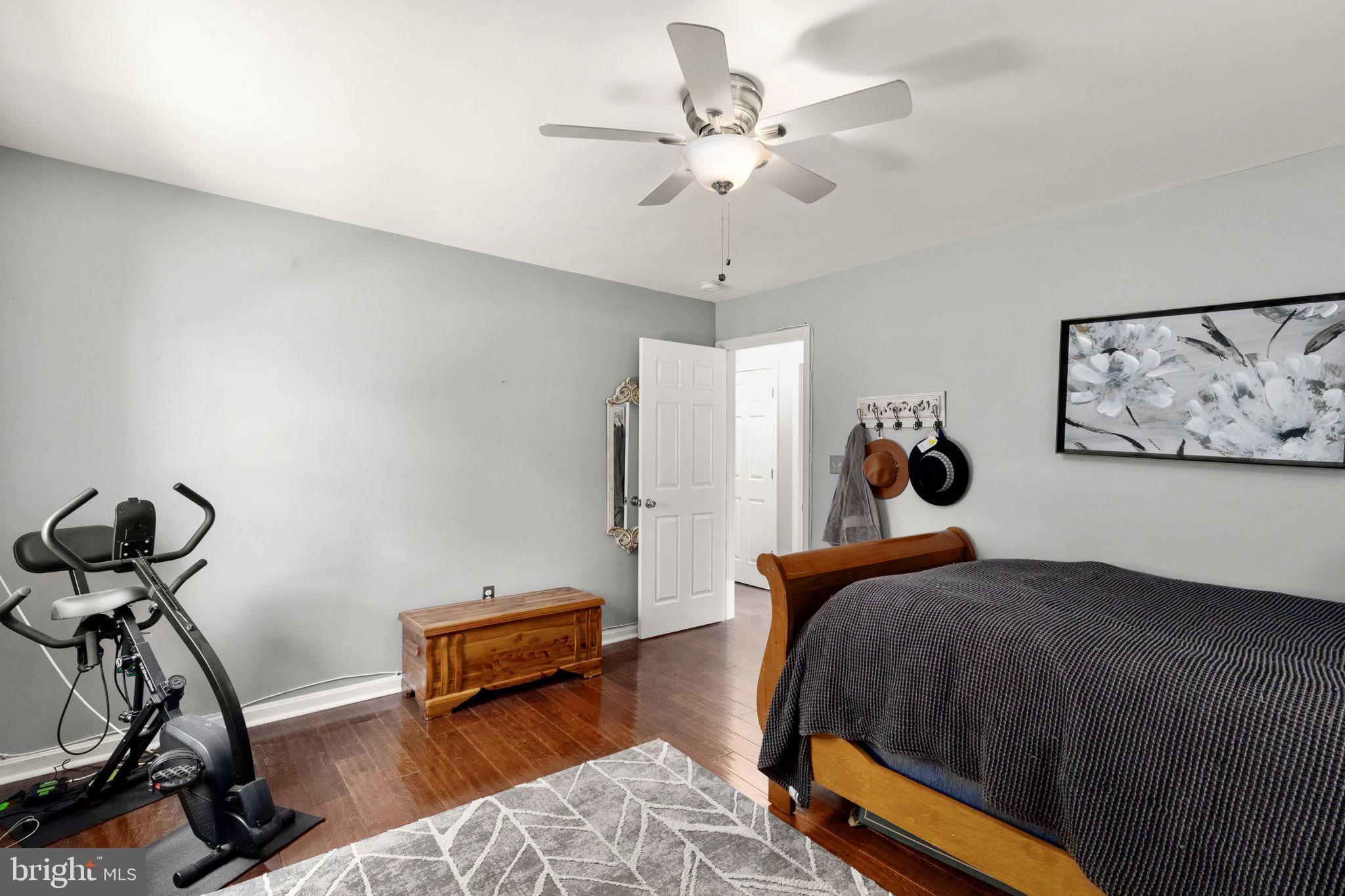 CARROLL SQUARE - Residential