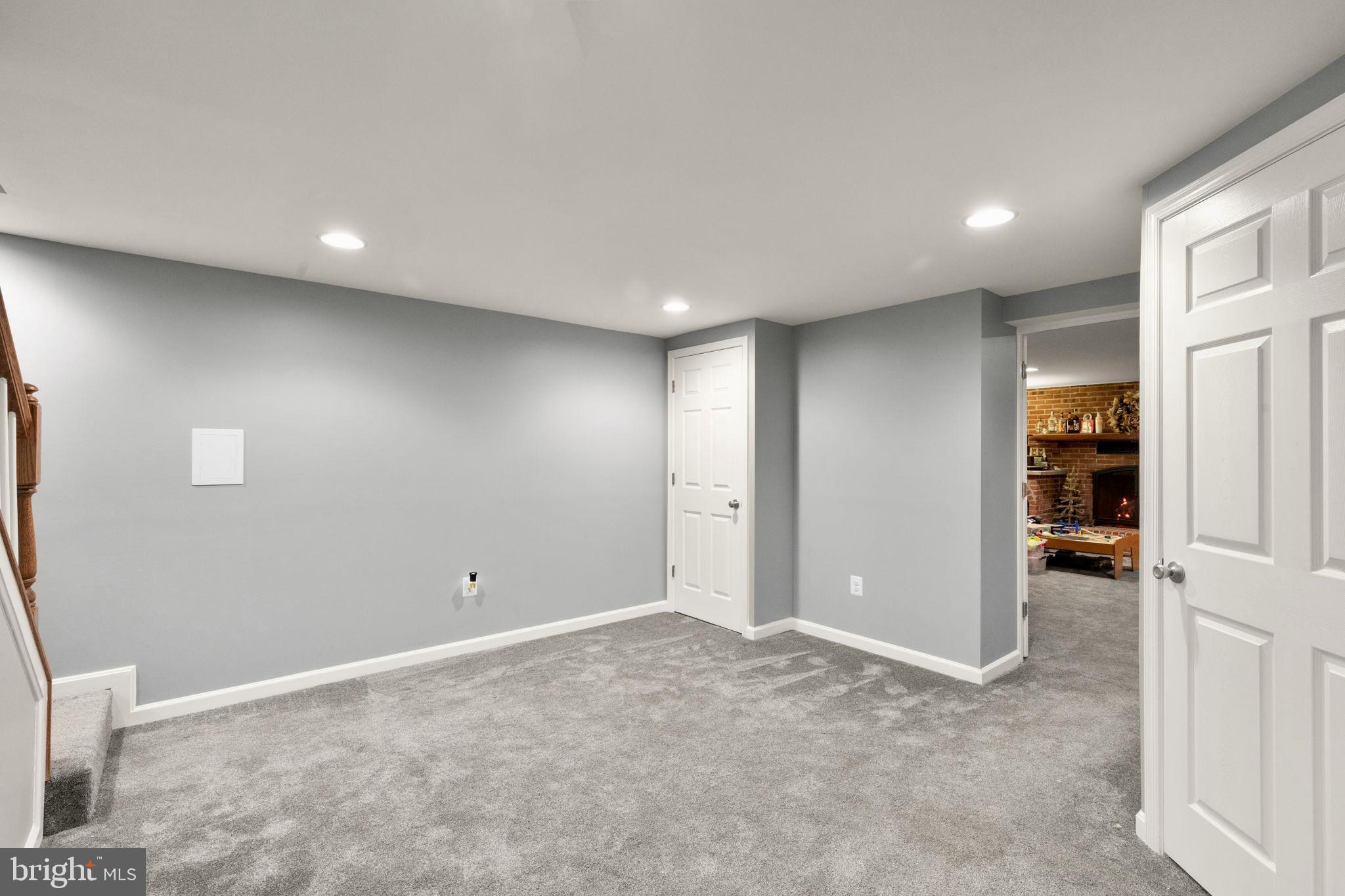 CARROLL SQUARE - Residential