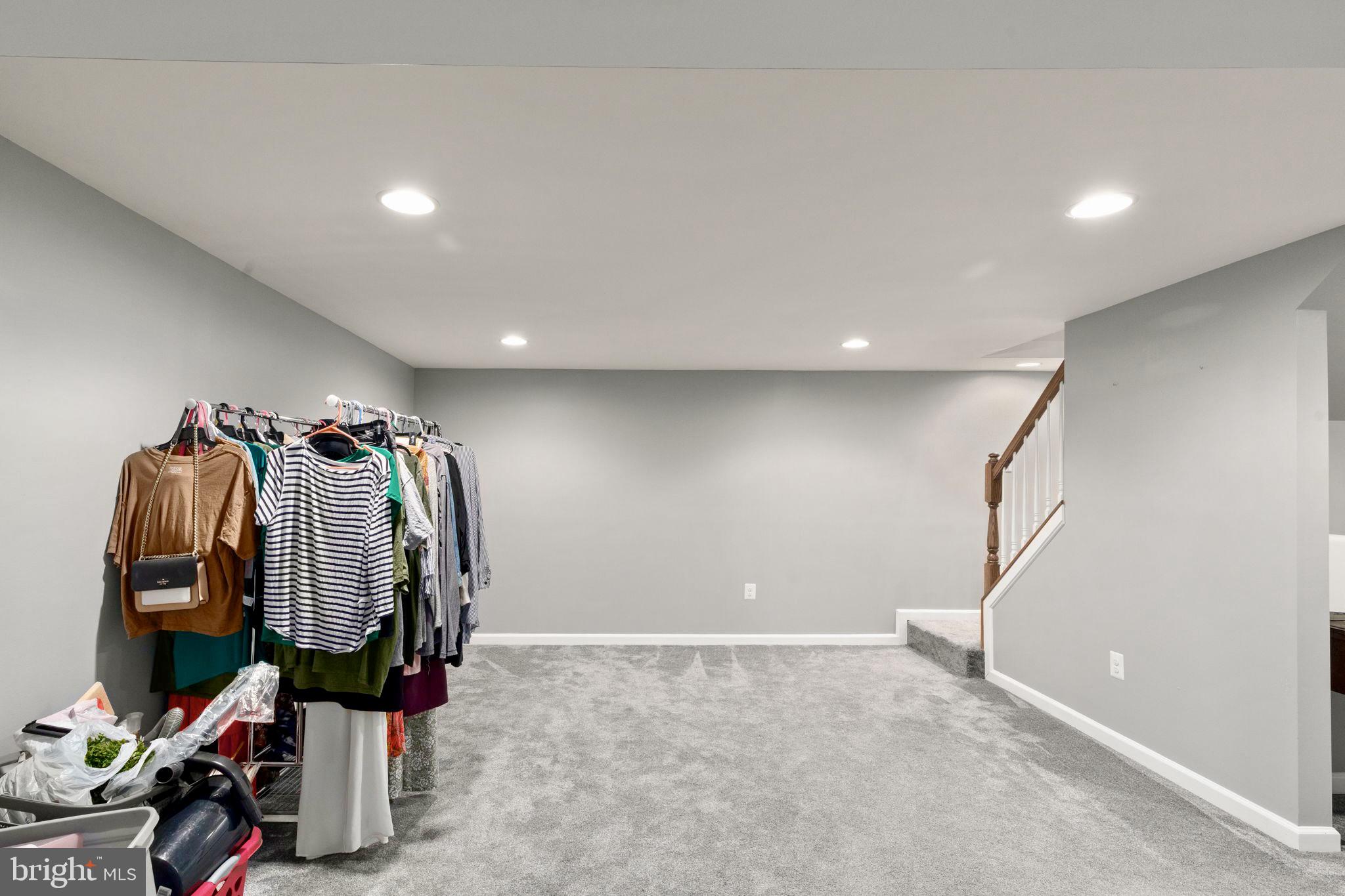 CARROLL SQUARE - Residential