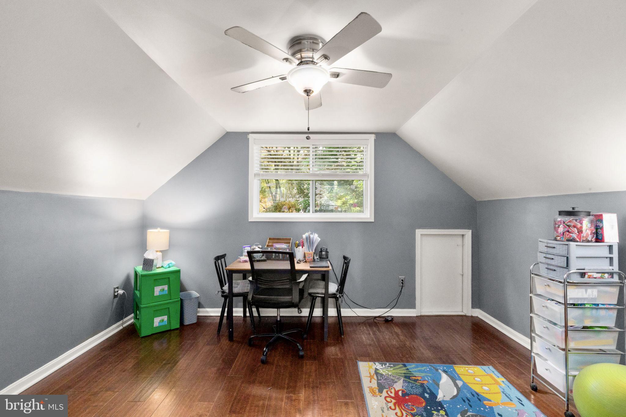 CARROLL SQUARE - Residential