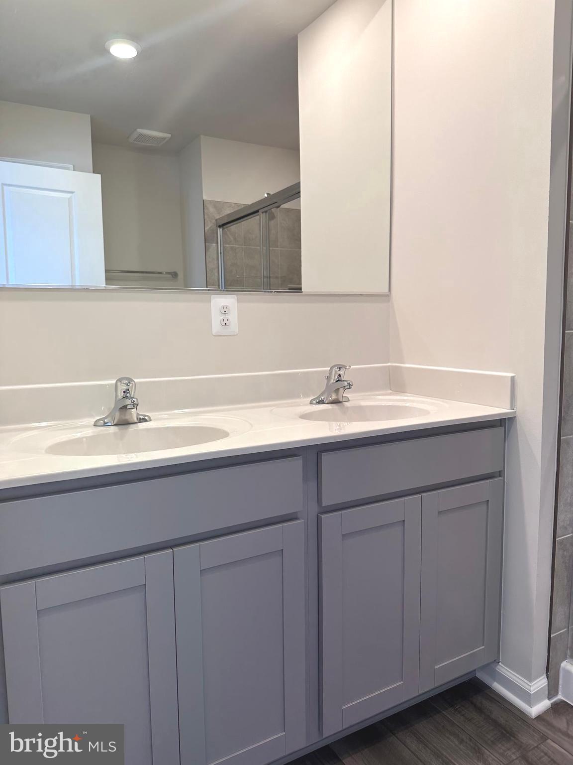 SHENANDOAH SPRINGS - Residential Lease