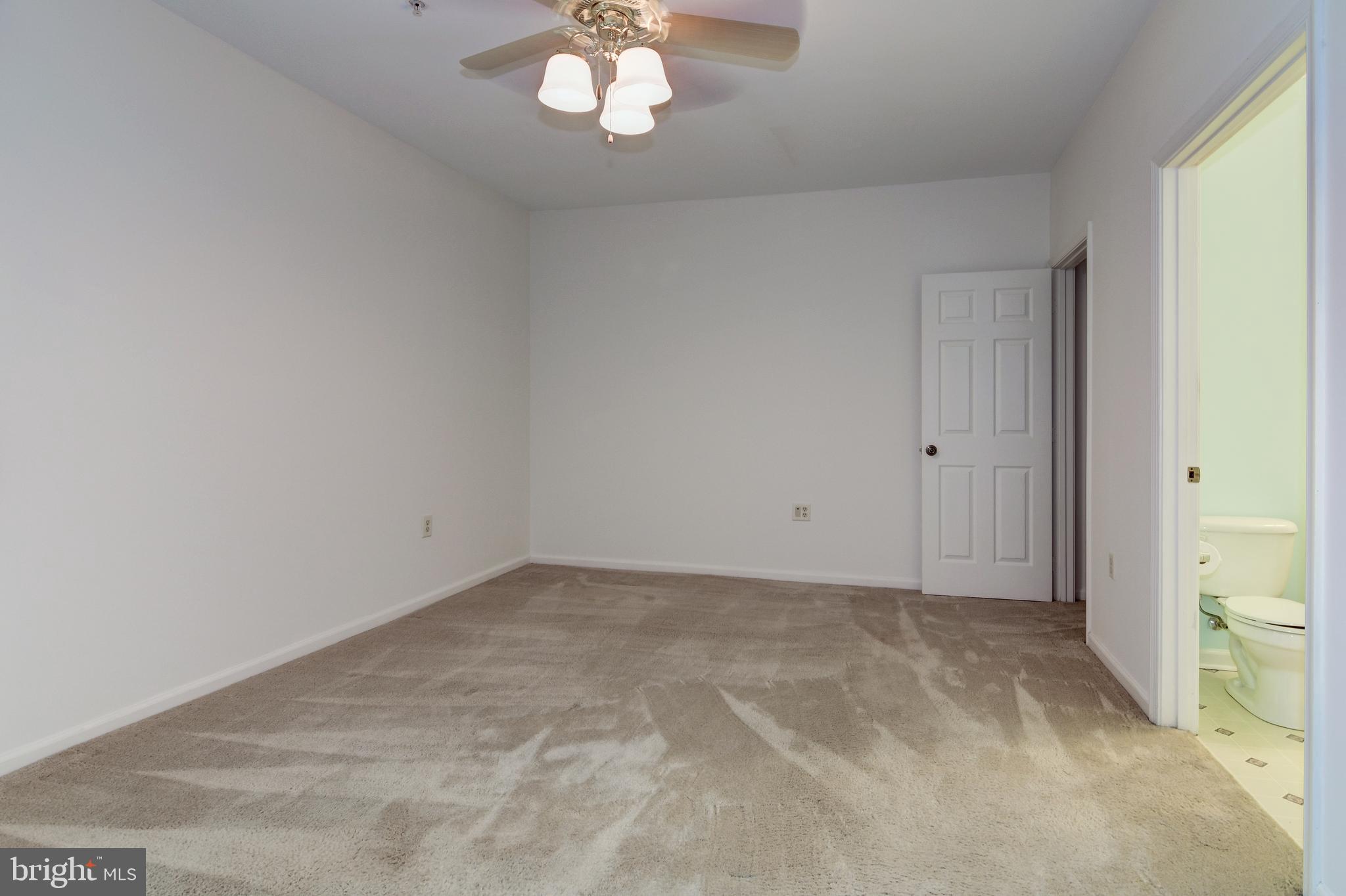 NANTUCKET MEWS @ CROFTON - Residential