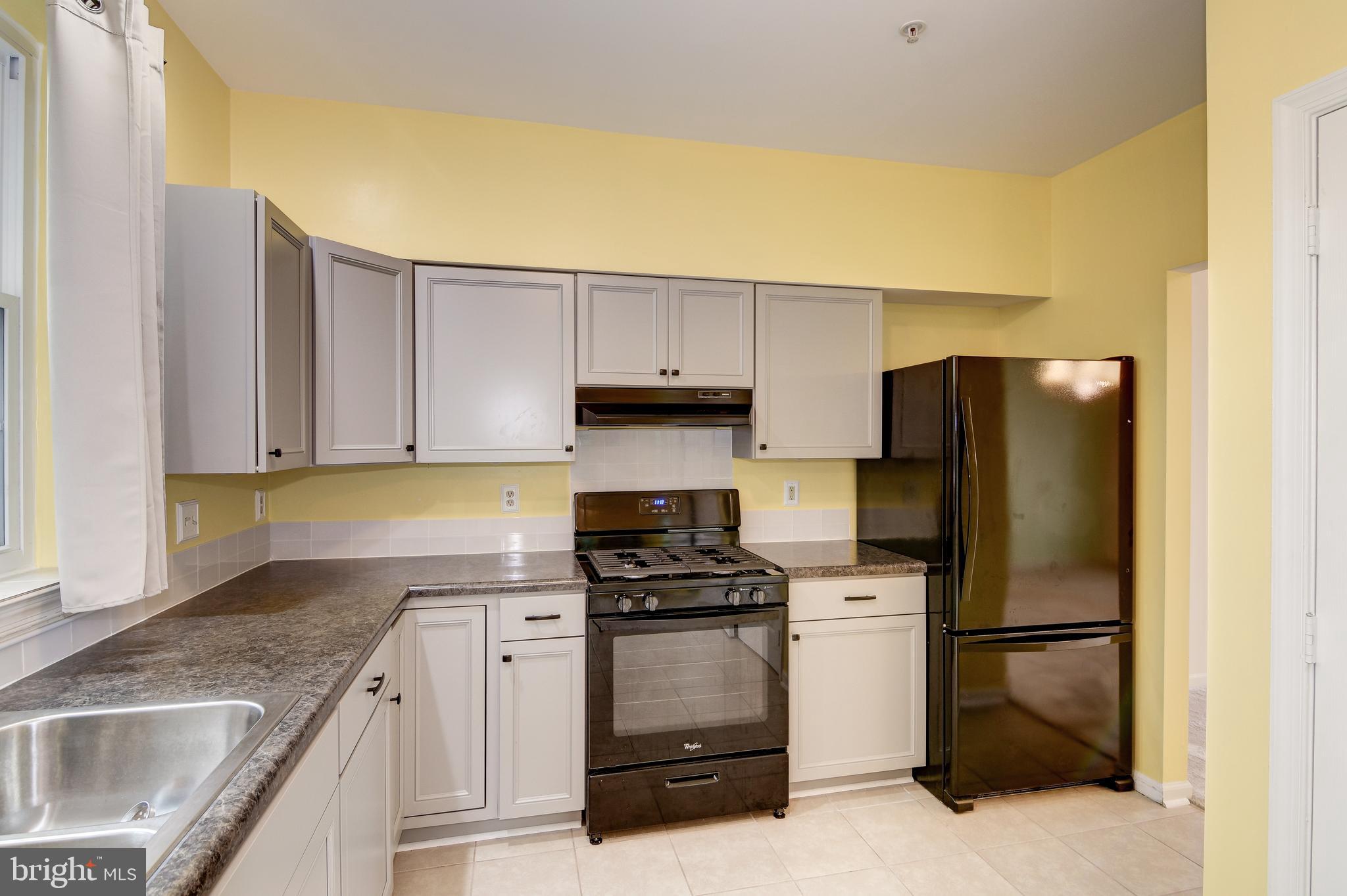 NANTUCKET MEWS @ CROFTON - Residential