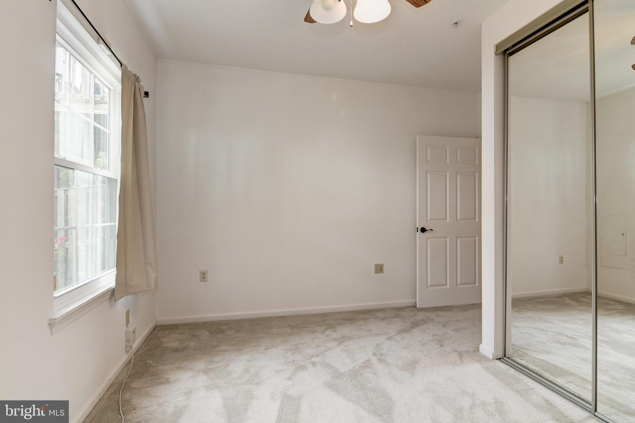 NANTUCKET MEWS @ CROFTON - Residential