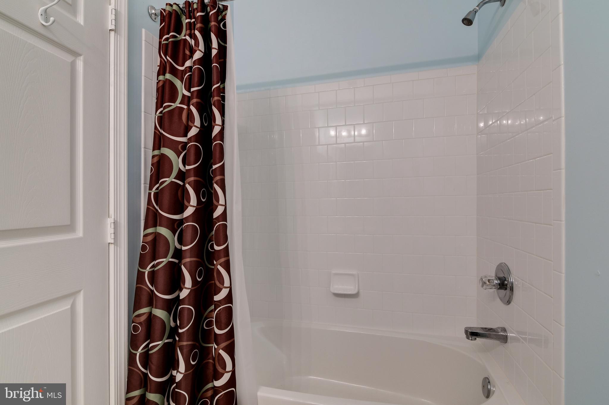 NANTUCKET MEWS @ CROFTON - Residential