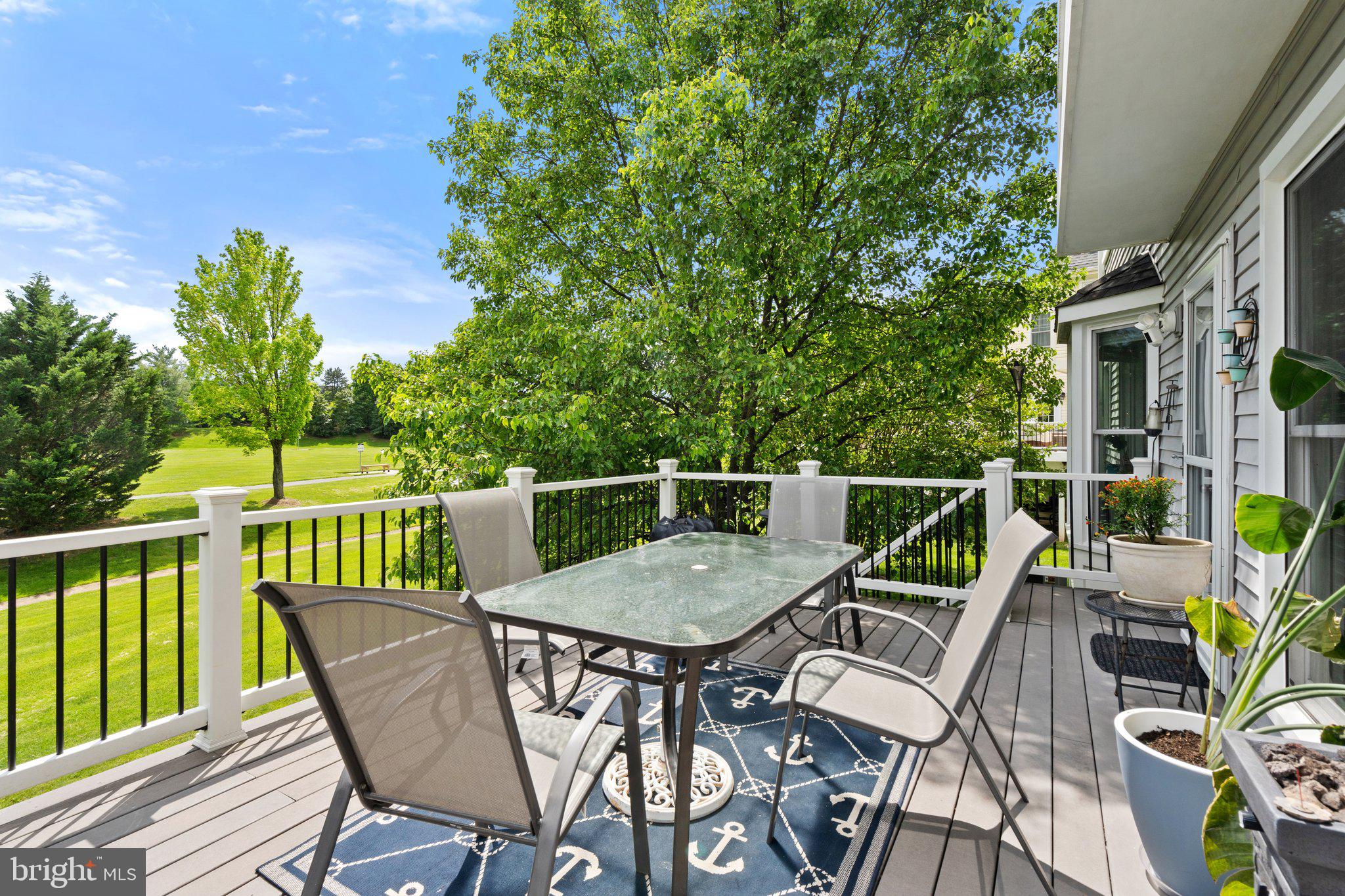 ASHBURN VILLAGE - Residential