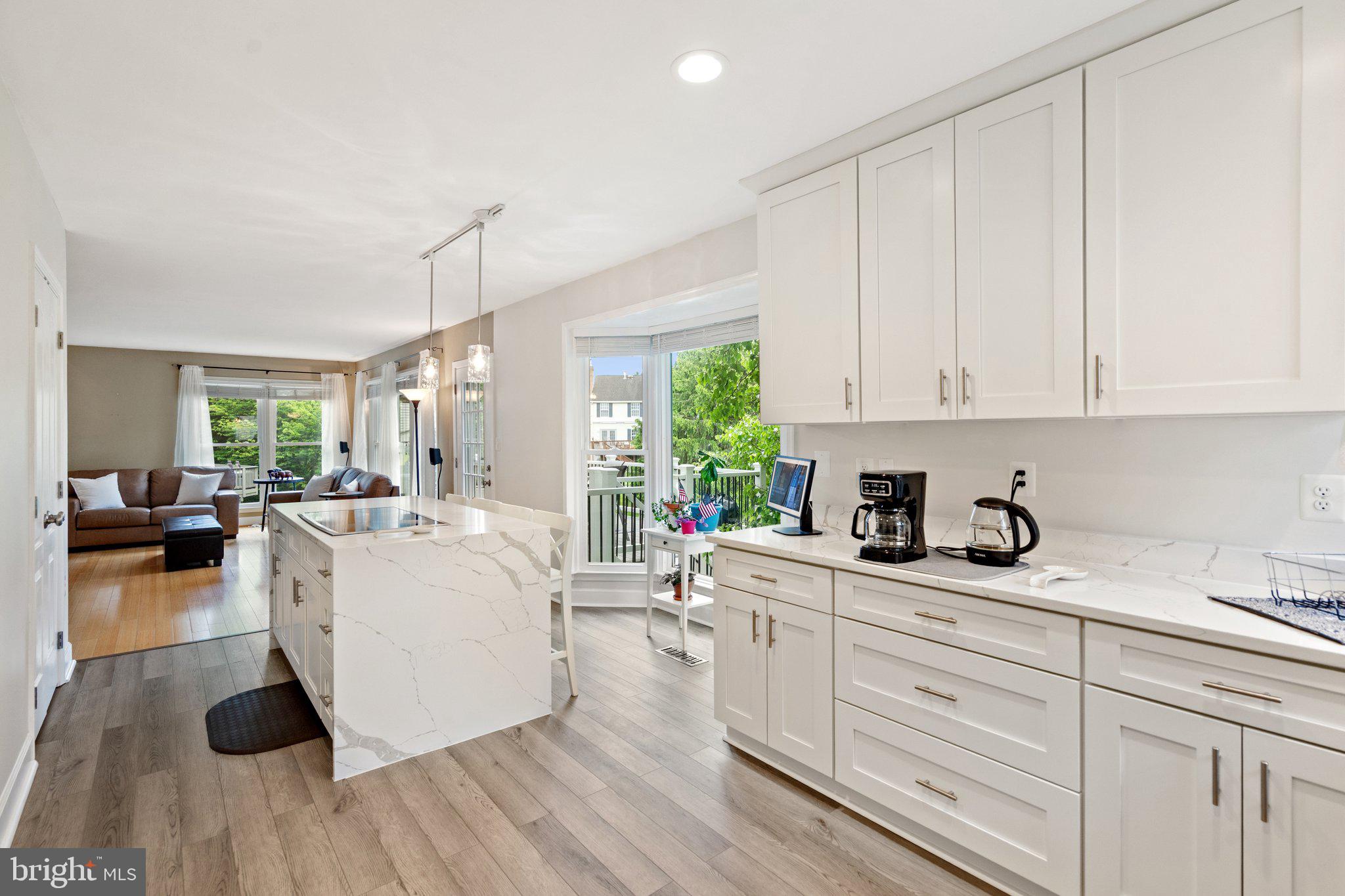 ASHBURN VILLAGE - Residential