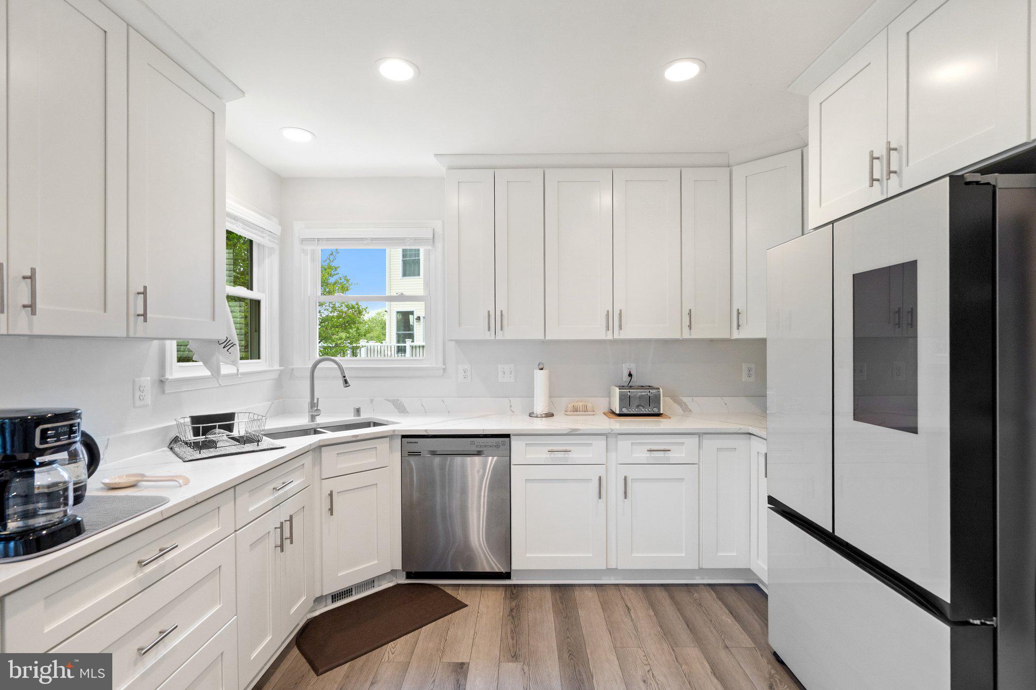 ASHBURN VILLAGE - Residential