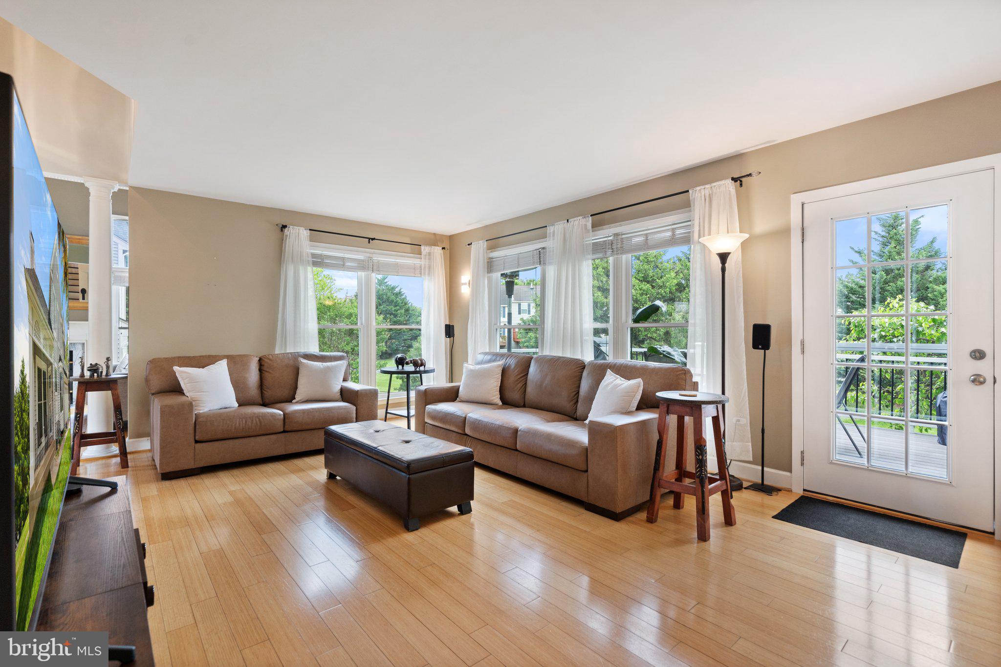 ASHBURN VILLAGE - Residential