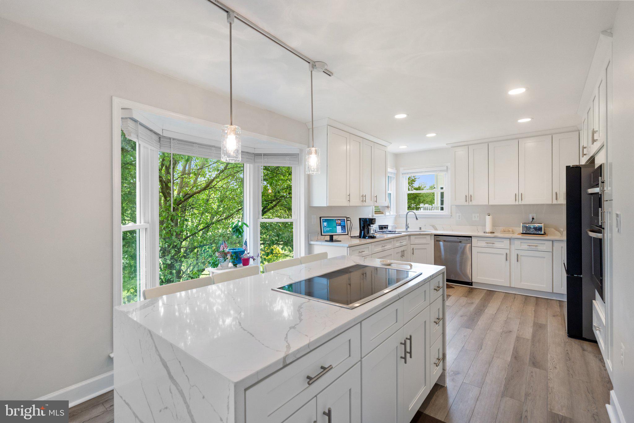 ASHBURN VILLAGE - Residential