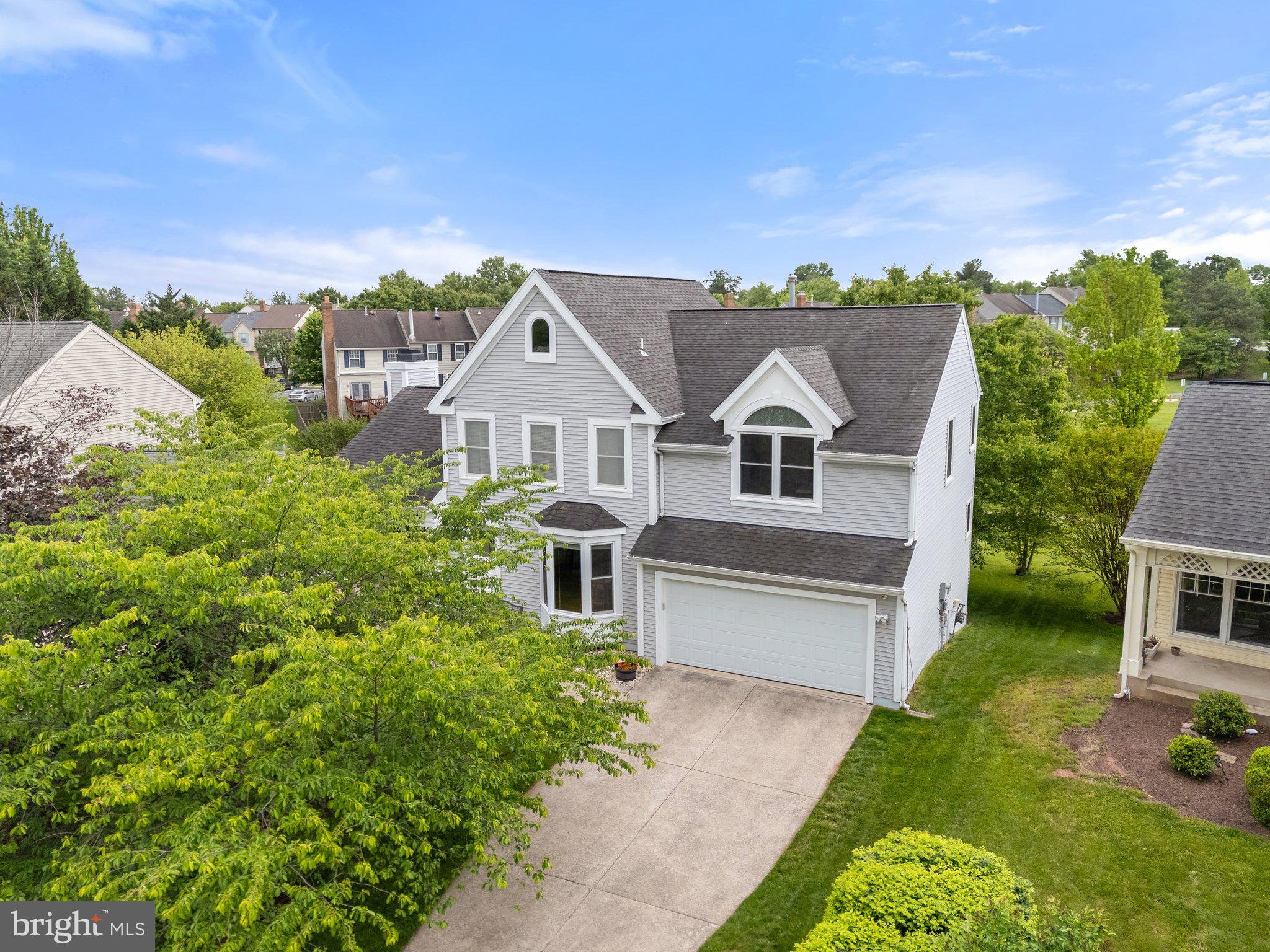 ASHBURN VILLAGE - Residential