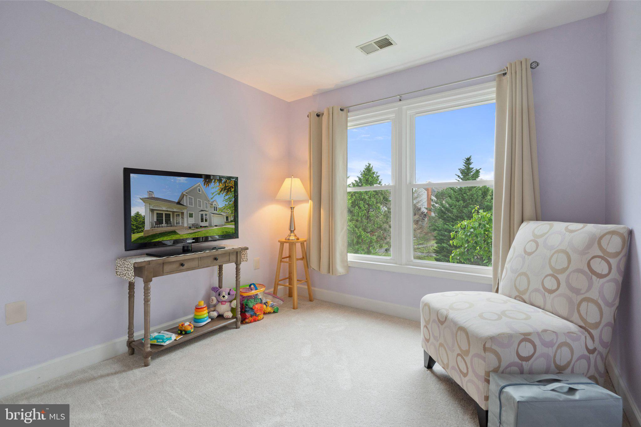 ASHBURN VILLAGE - Residential