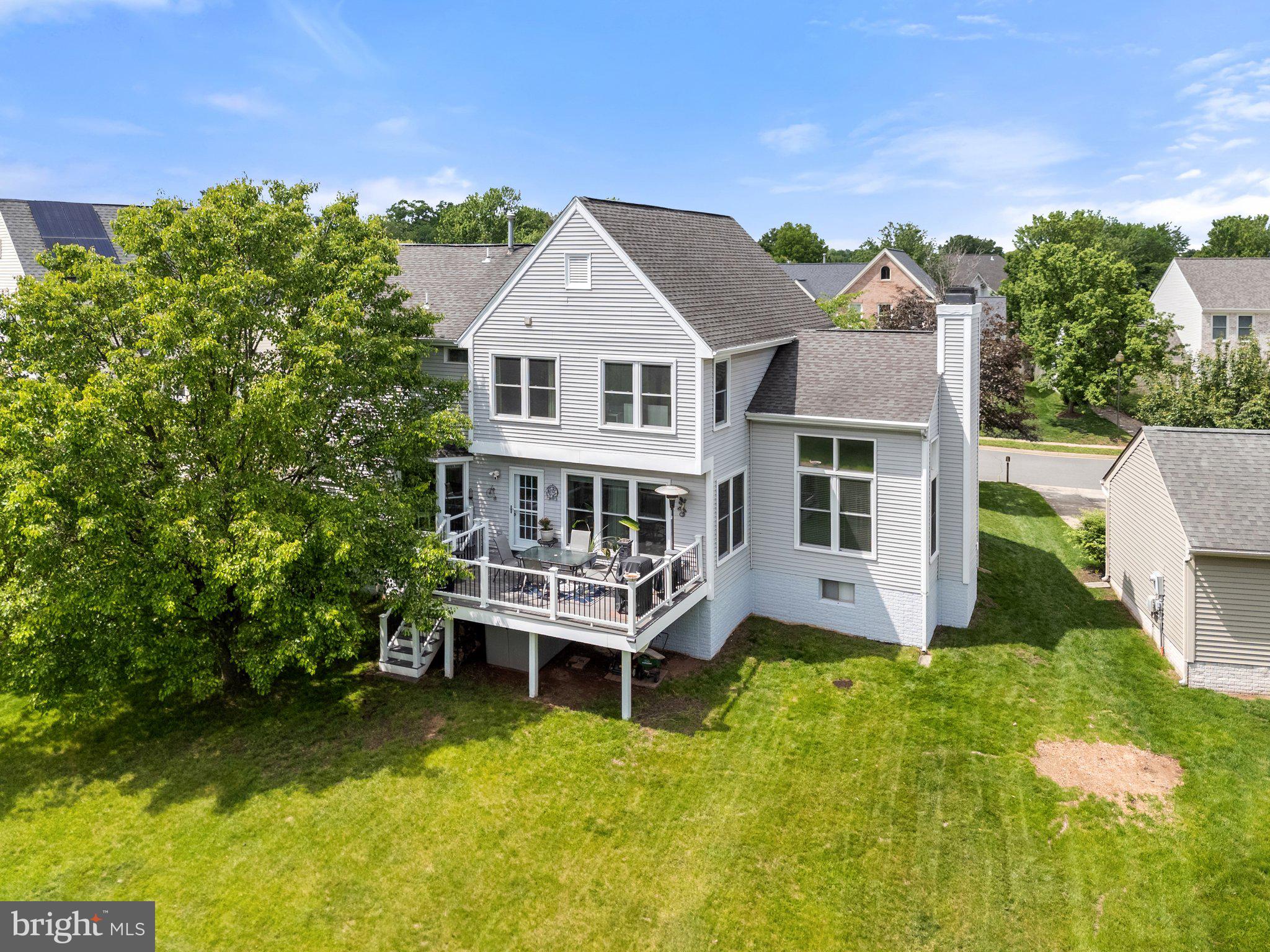 ASHBURN VILLAGE - Residential