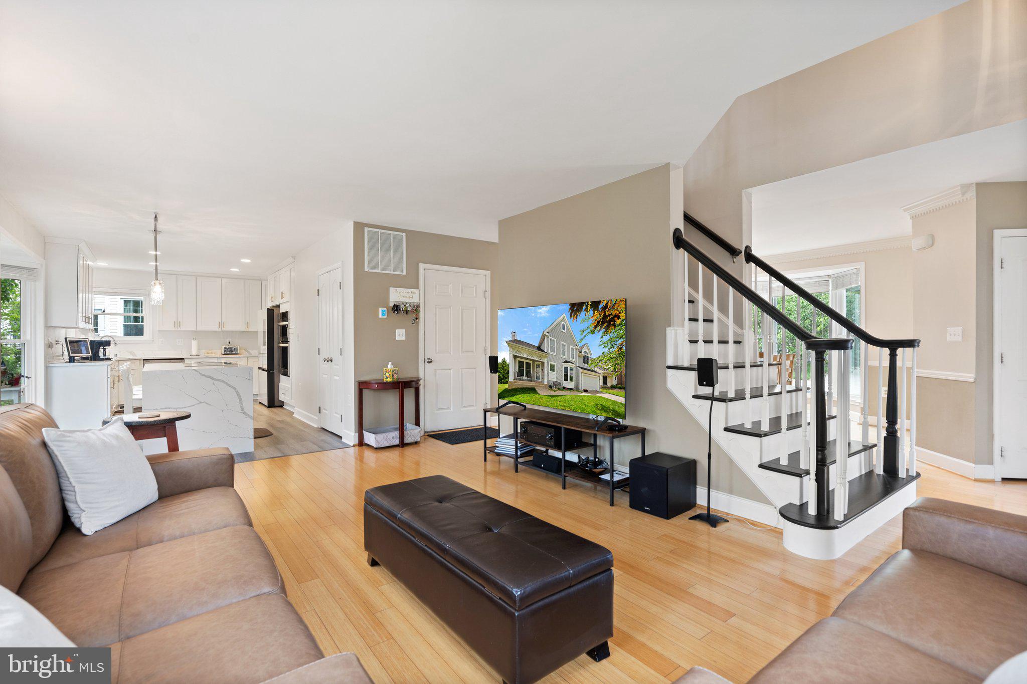 ASHBURN VILLAGE - Residential