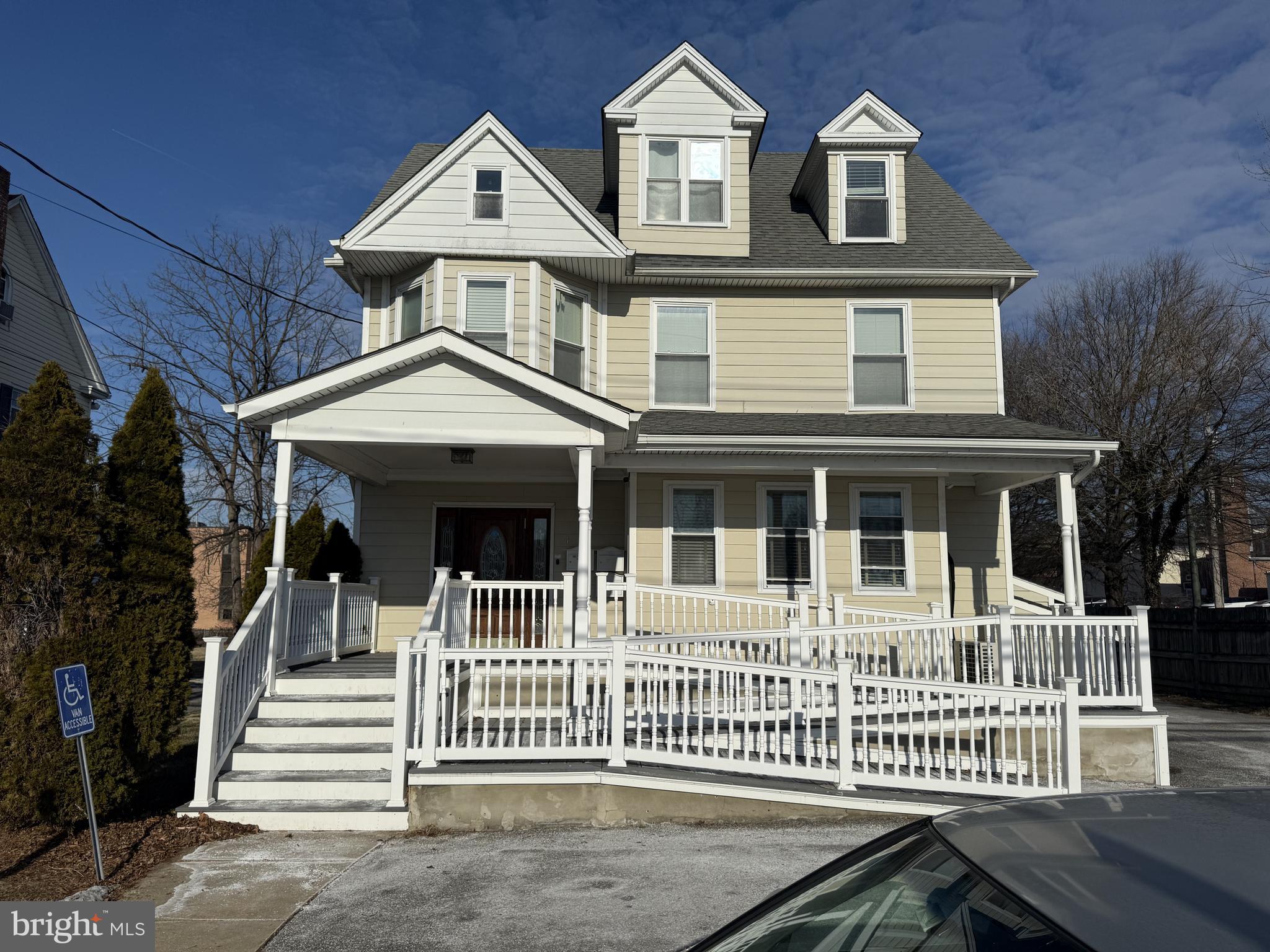 4 SUDBROOK LANE