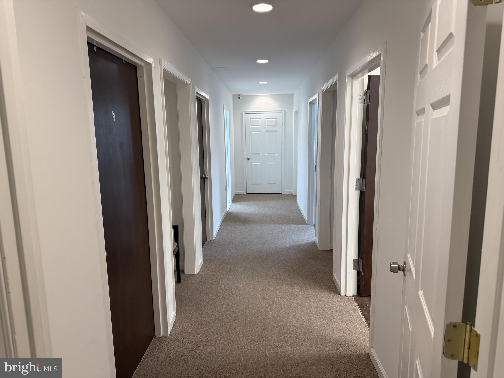 4 SUDBROOK LANE