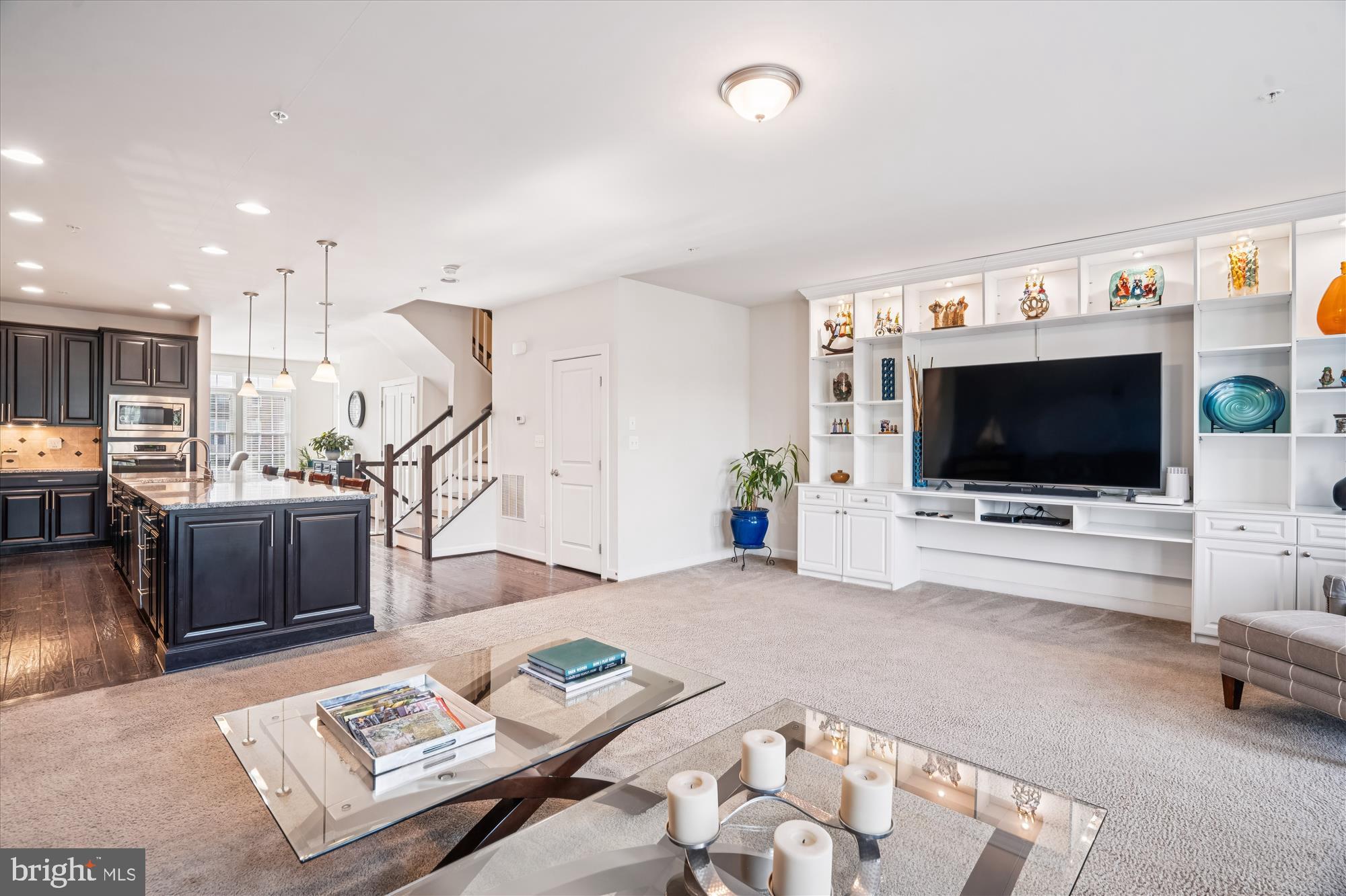 GREENBELT STATION - Residential