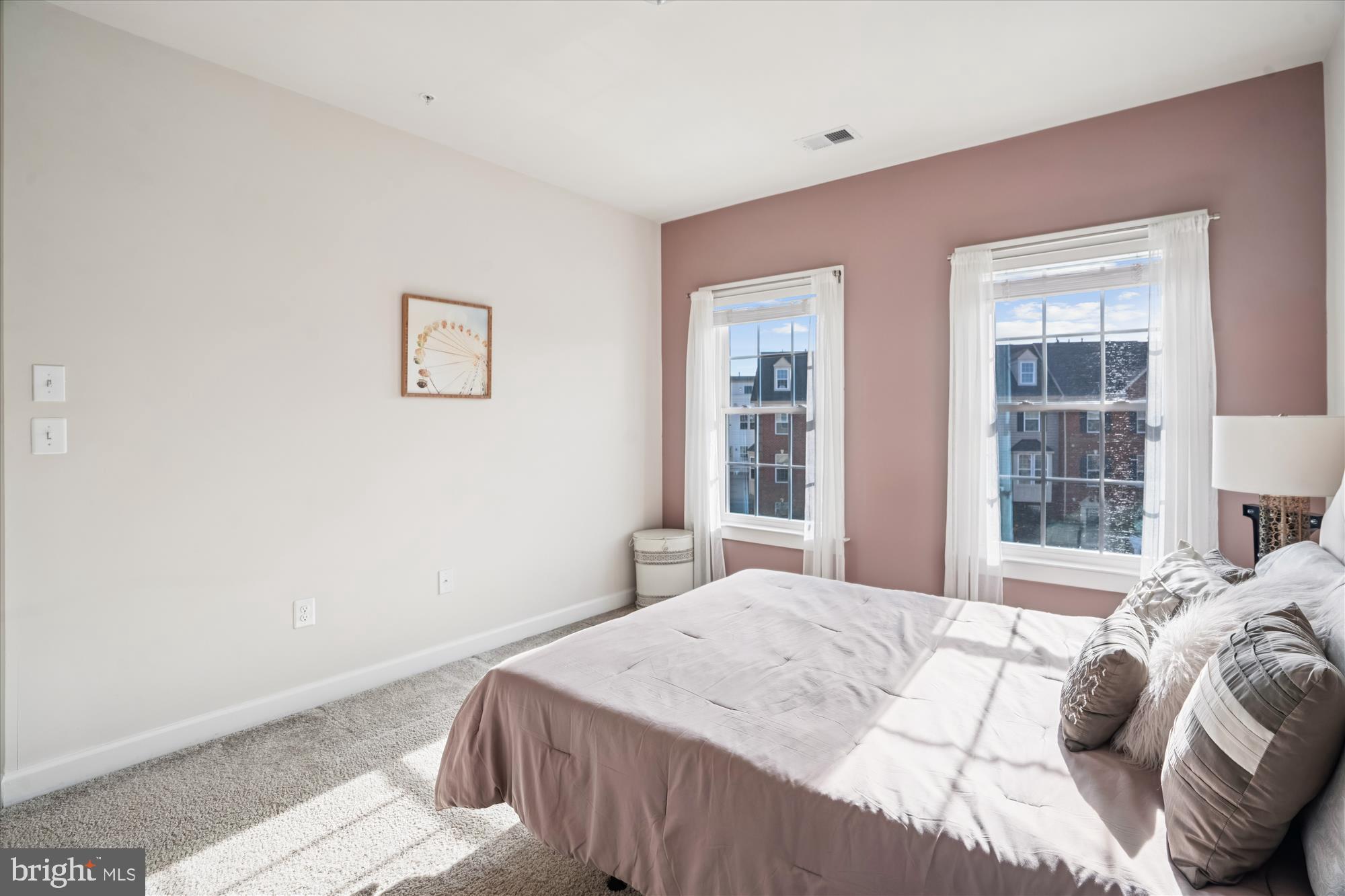 GREENBELT STATION - Residential