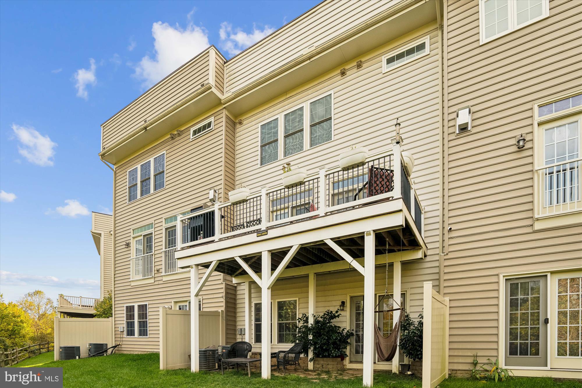 GREENBELT STATION - Residential