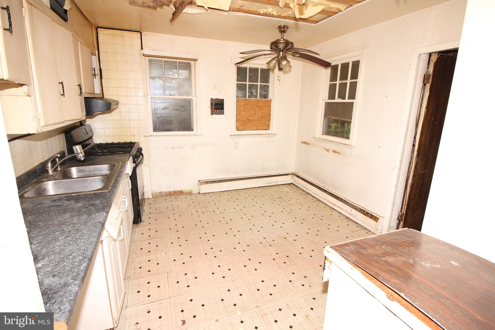 WILLOW RUN - Residential