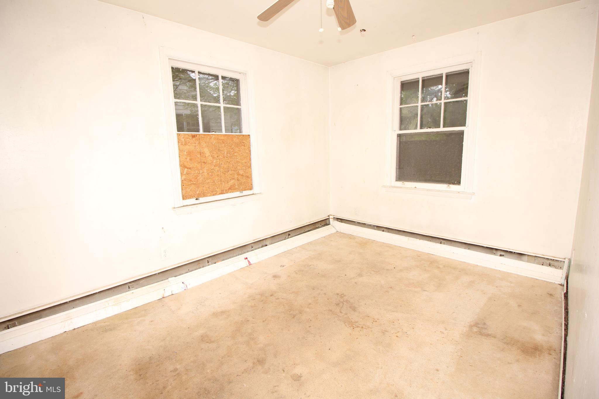 WILLOW RUN - Residential