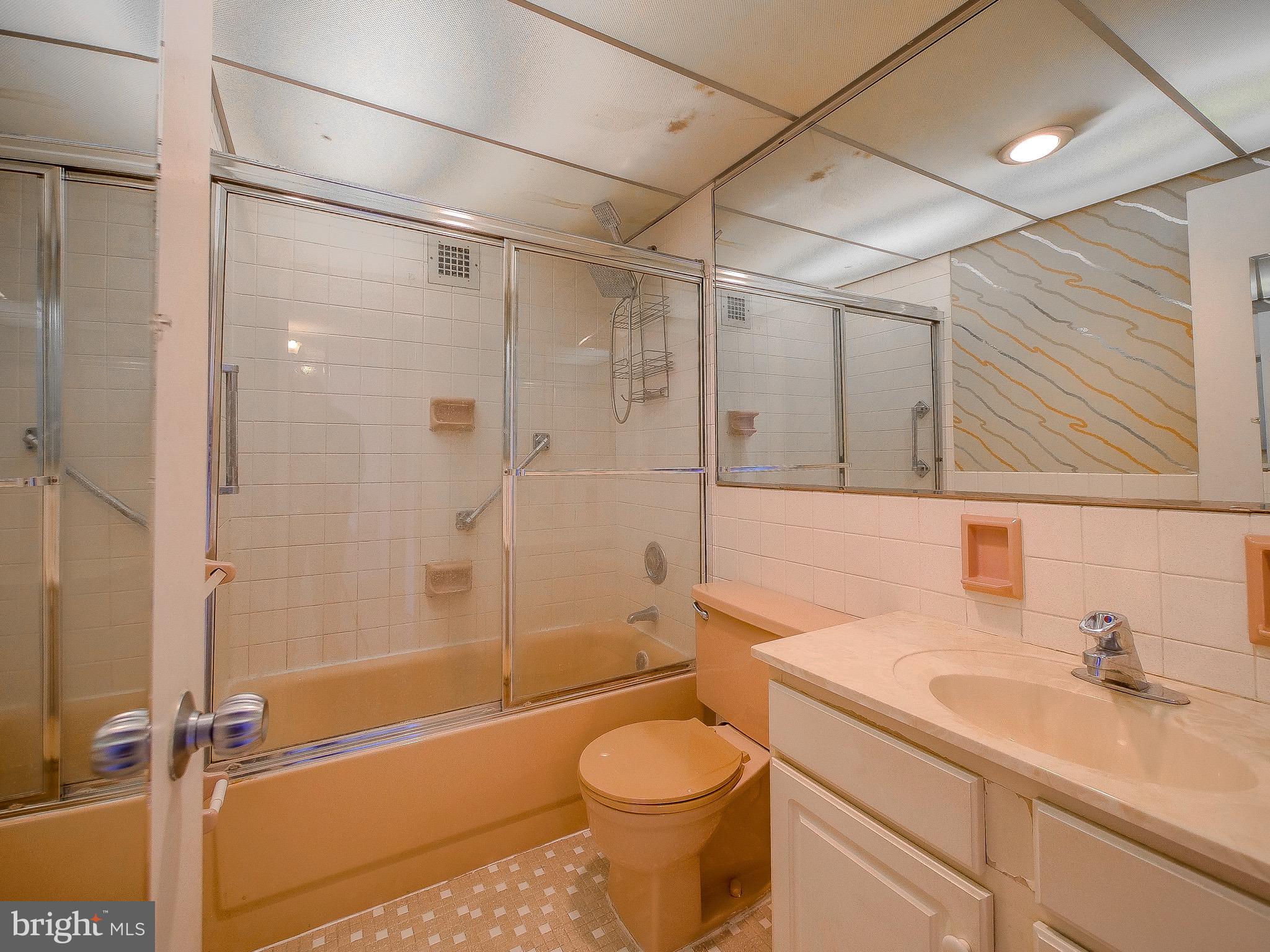 GREEN HILL - Residential