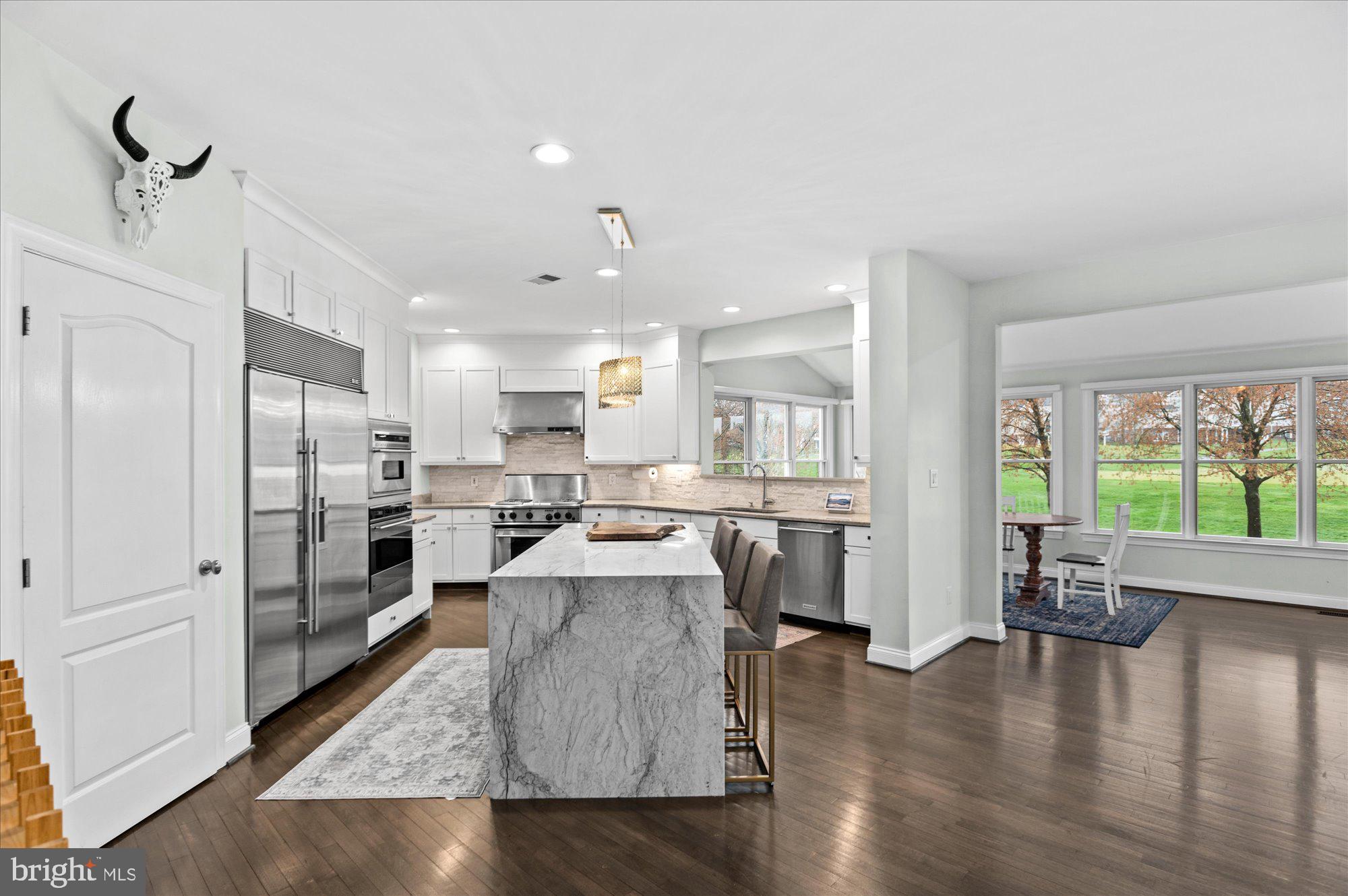 BELMONT COUNTRY CLUB - Residential