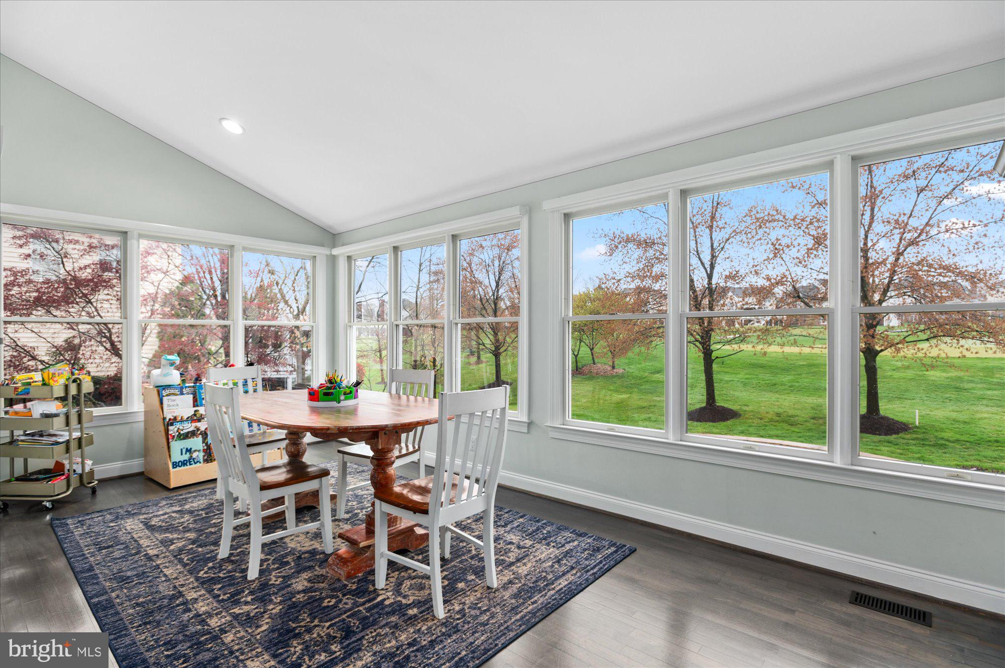 BELMONT COUNTRY CLUB - Residential