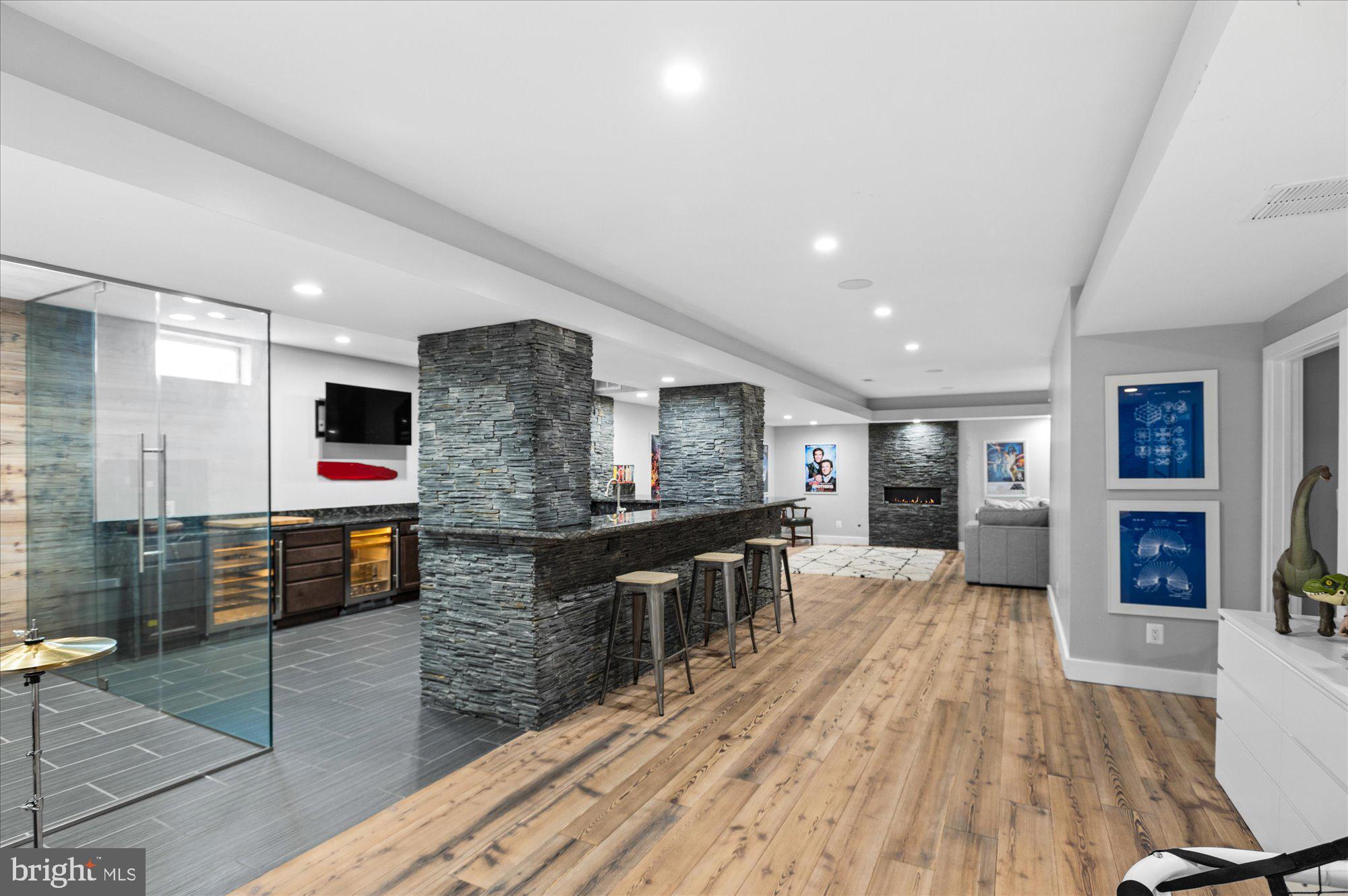 BELMONT COUNTRY CLUB - Residential