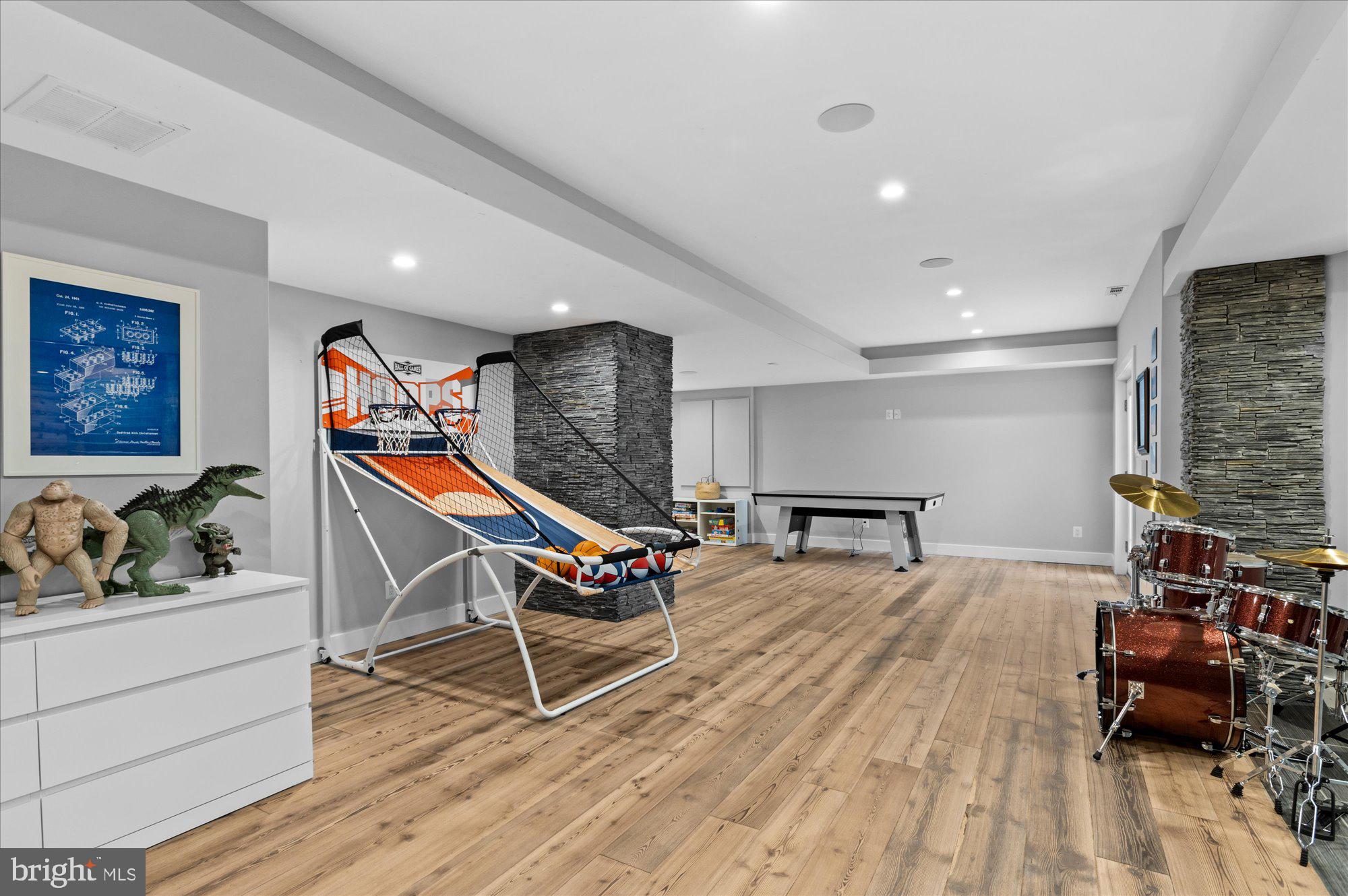 BELMONT COUNTRY CLUB - Residential