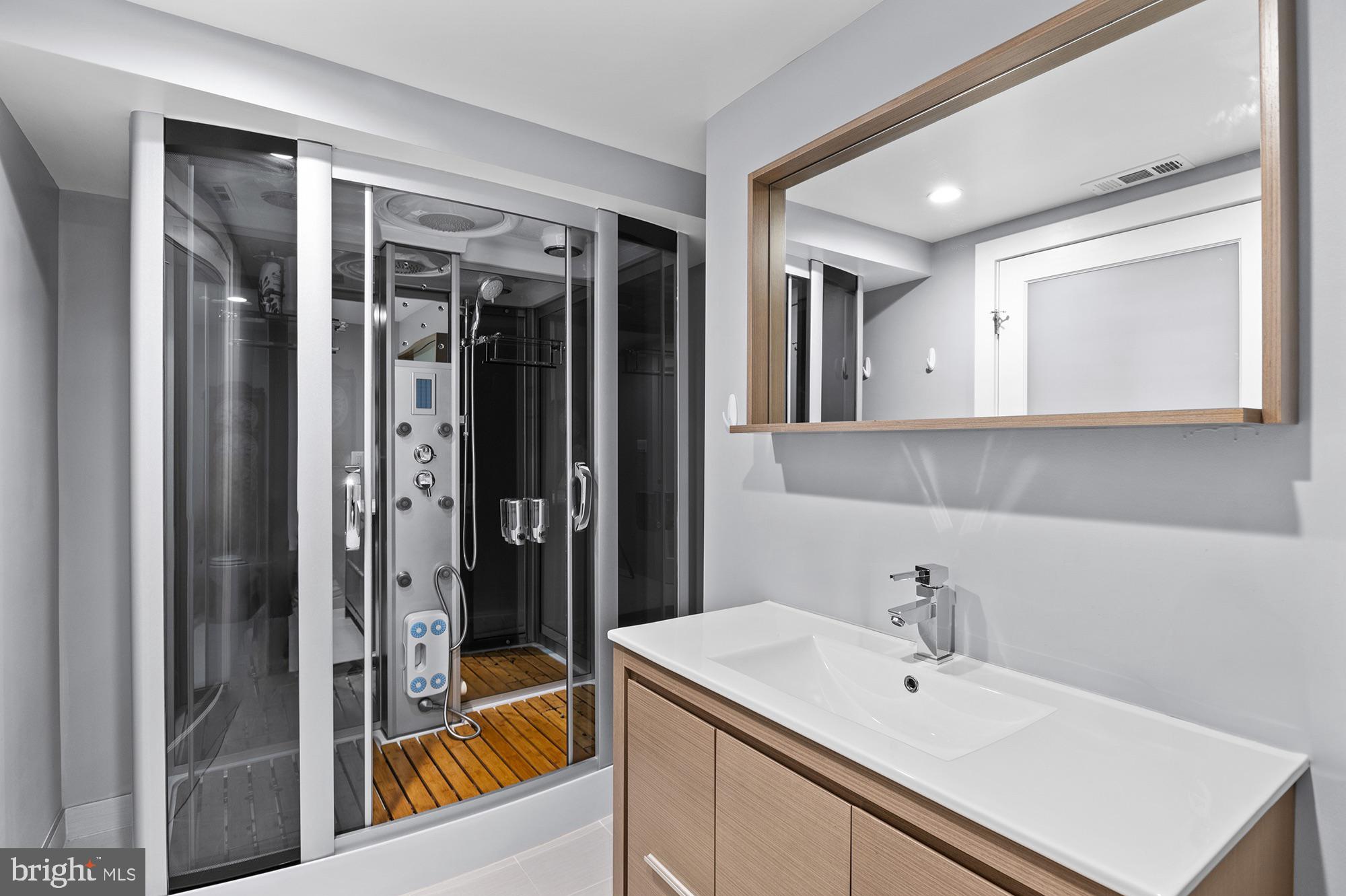 BELMONT COUNTRY CLUB - Residential