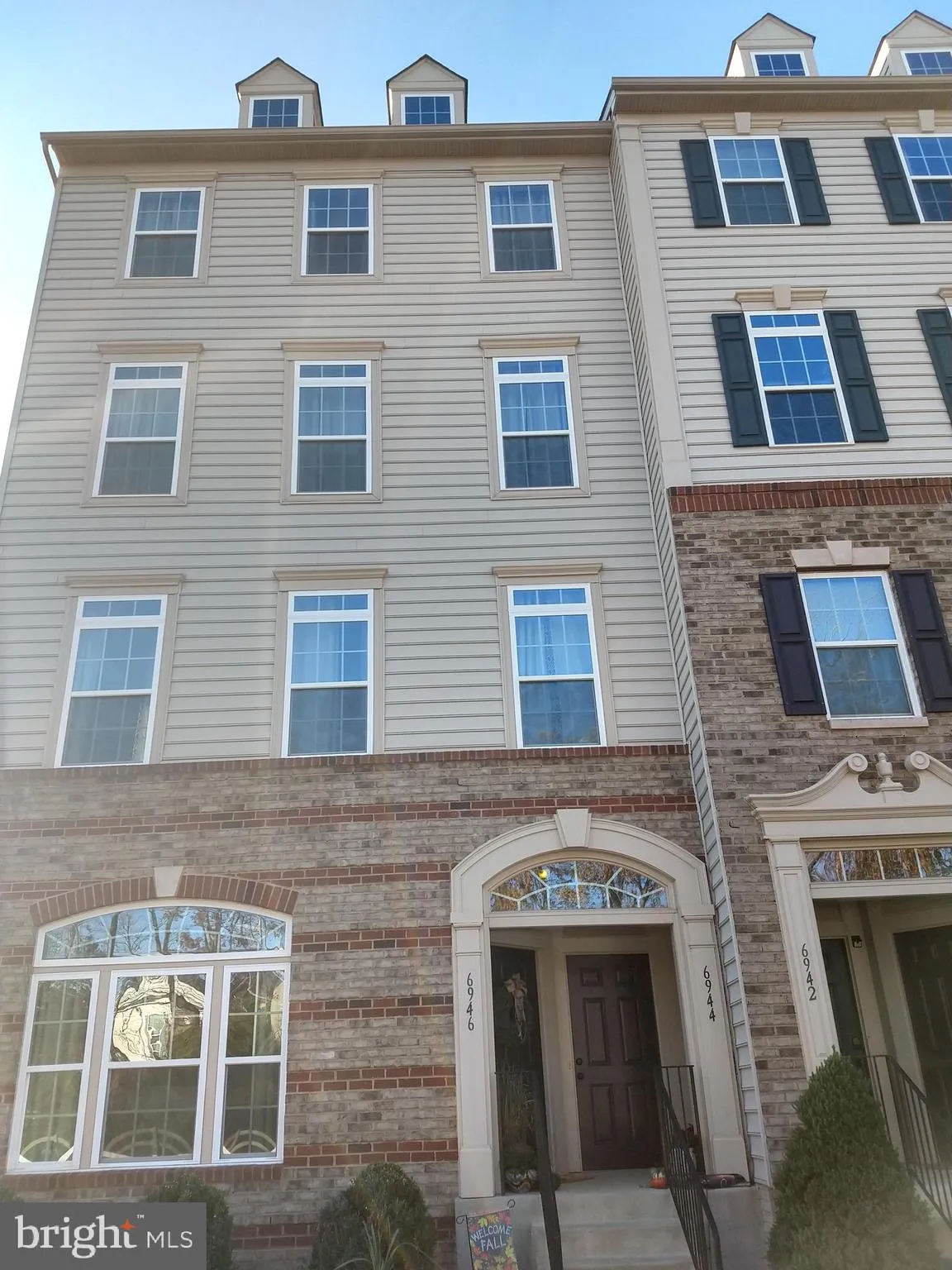 6944 Kona Drive, Gainesville, VA 20155