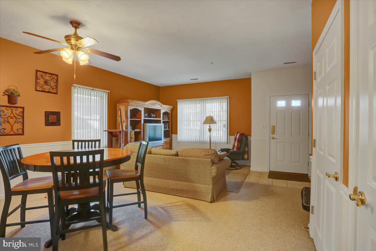 SUMMERLAND MANOR - Residential