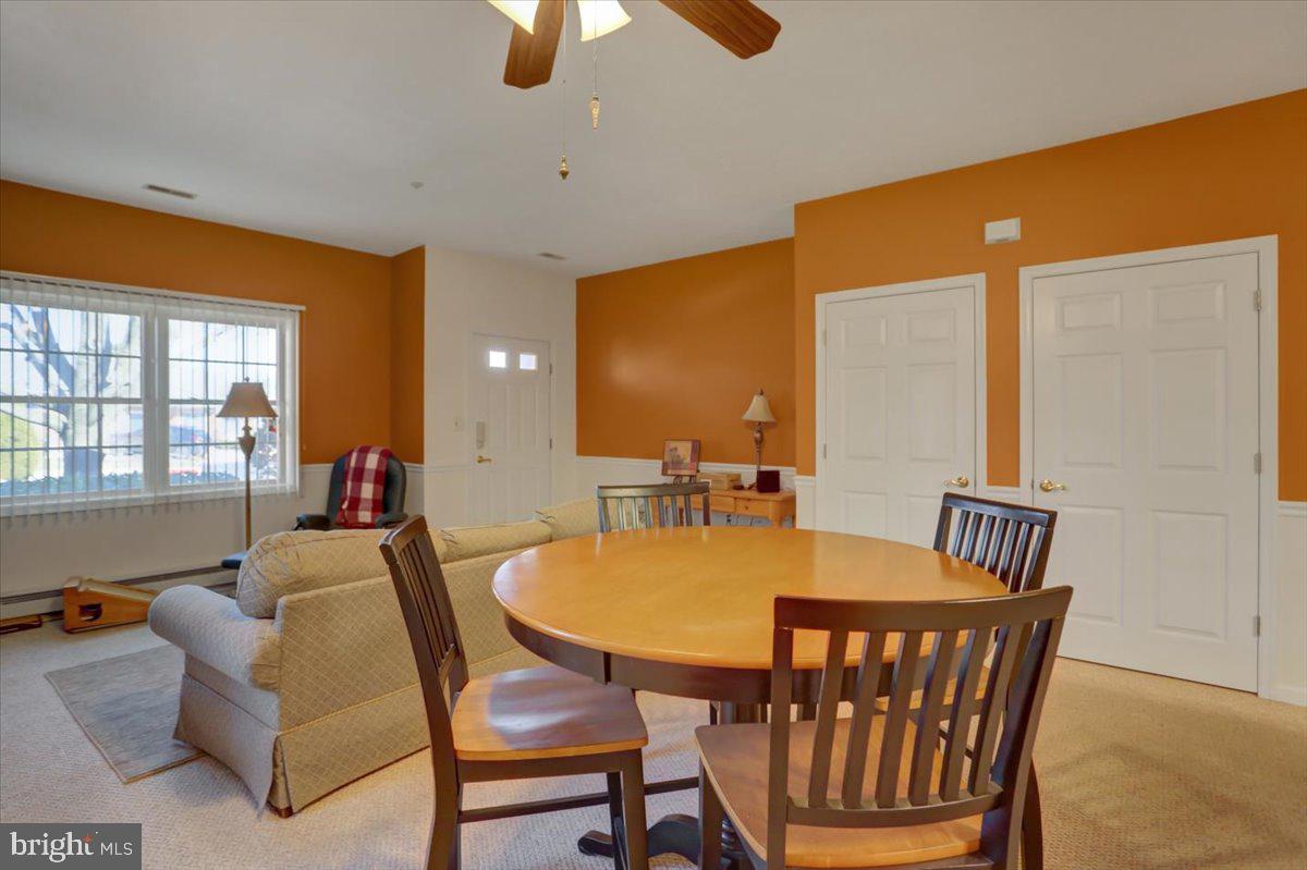 SUMMERLAND MANOR - Residential