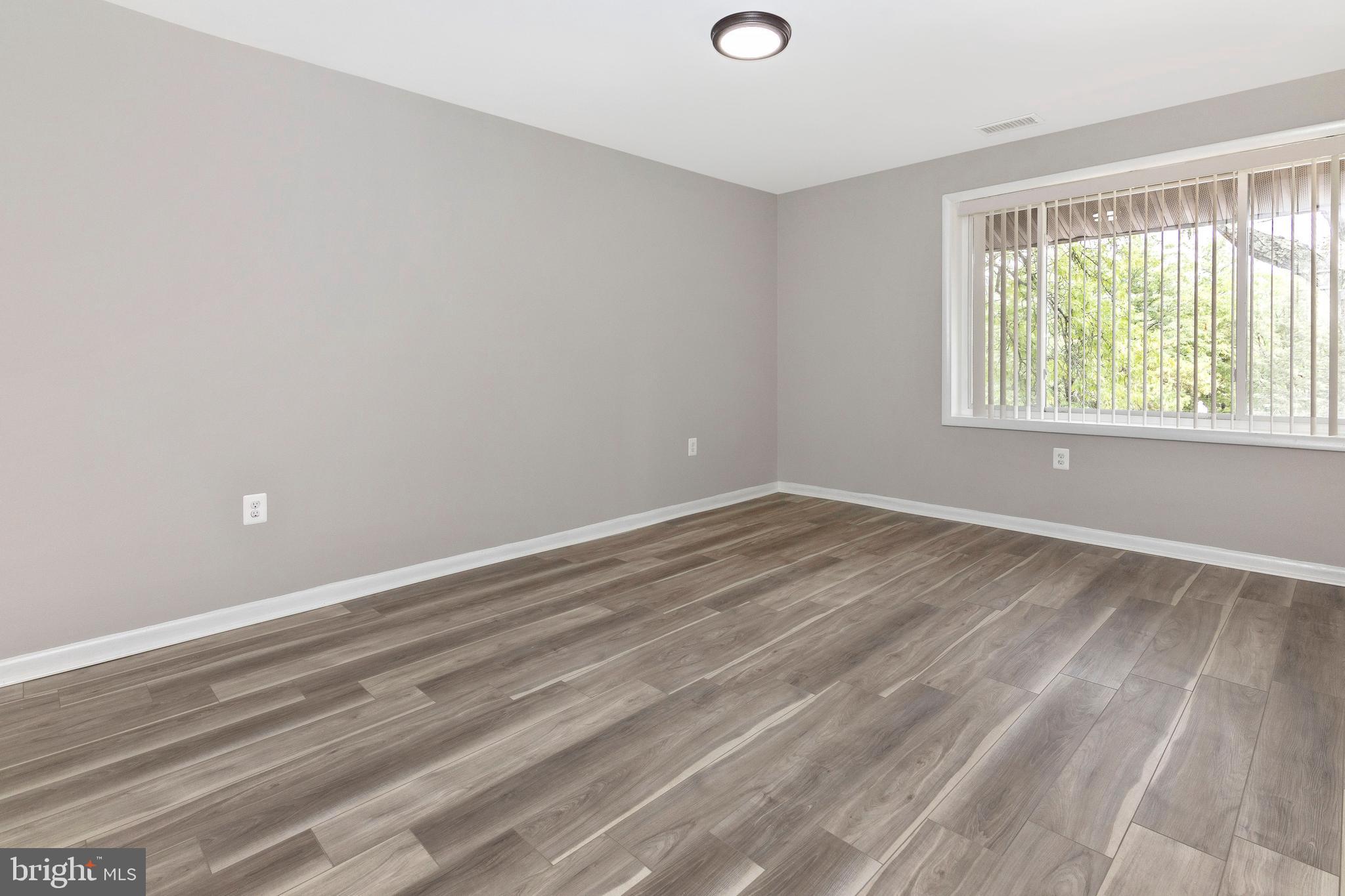 VILLAGE OF WILDE LAKE - Residential