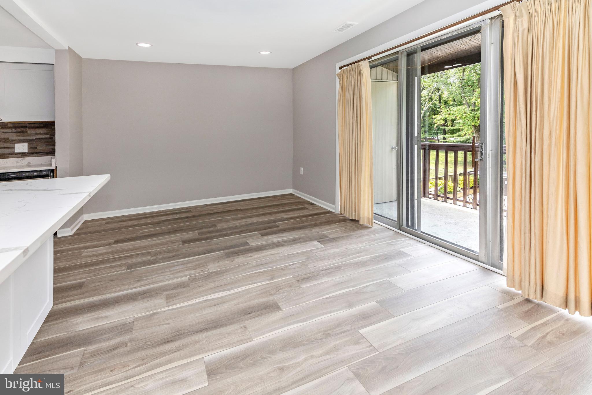 VILLAGE OF WILDE LAKE - Residential