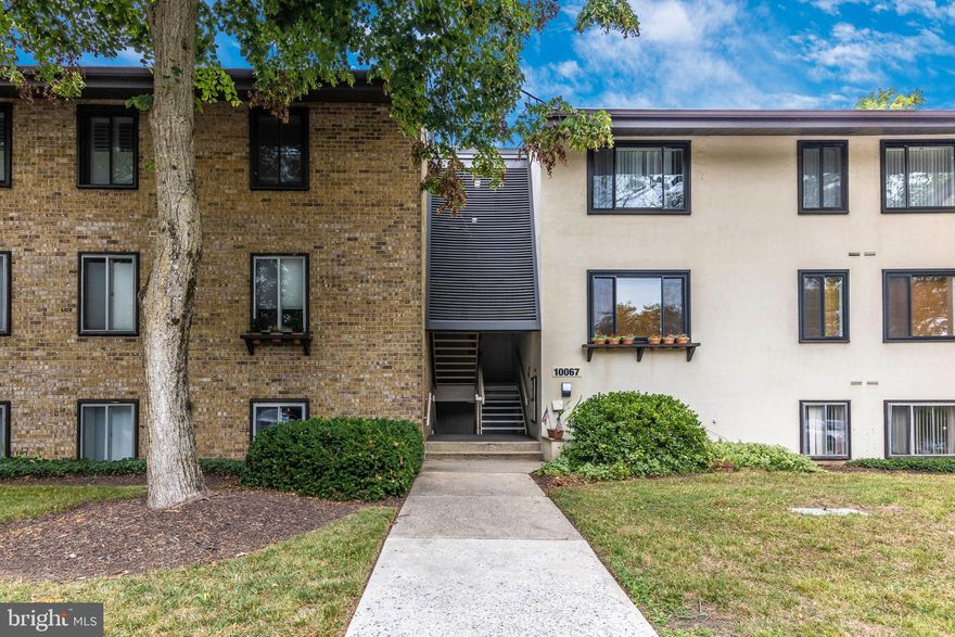 This Move in ready beautifully renovated 3 bedroom 3 bath condo located in the heart of Downtown Columbia is waiting just for you! This property is just a walk away from the Beautiful Wilde Lake. This condo welcomes you with an open floor plan. The kitchen is newly renovated with granite counter tops, a spacious pantry and stainless steel appliances, freshly painted interiors, hardwood floors throughout, double sliding doors lead to a large balcony. Vastly sized primary bedroom adorned with a large walk in closet and an en suite bath. It’s near all the amenities Downtown Columbia has to offer such as The Mall in Columbia, Merriweather Post Pavillion, Howard Community College, Whole Foods, and a whole Lot More! It also has convenient commuter routes to US-29 and MD-32. So, Hurry!! This one won’t last long! Please make sure to remove shoes and turn the lights off while leaving.
NEW Washer/Dryer is getting installed soon. Please submit your Offers at the earliest!!!