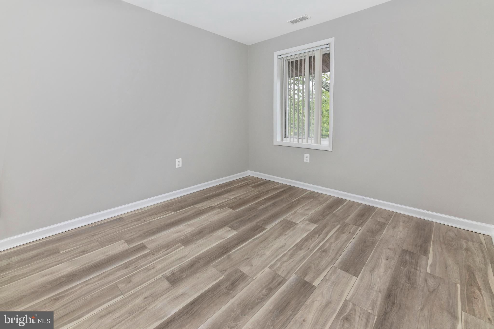 VILLAGE OF WILDE LAKE - Residential