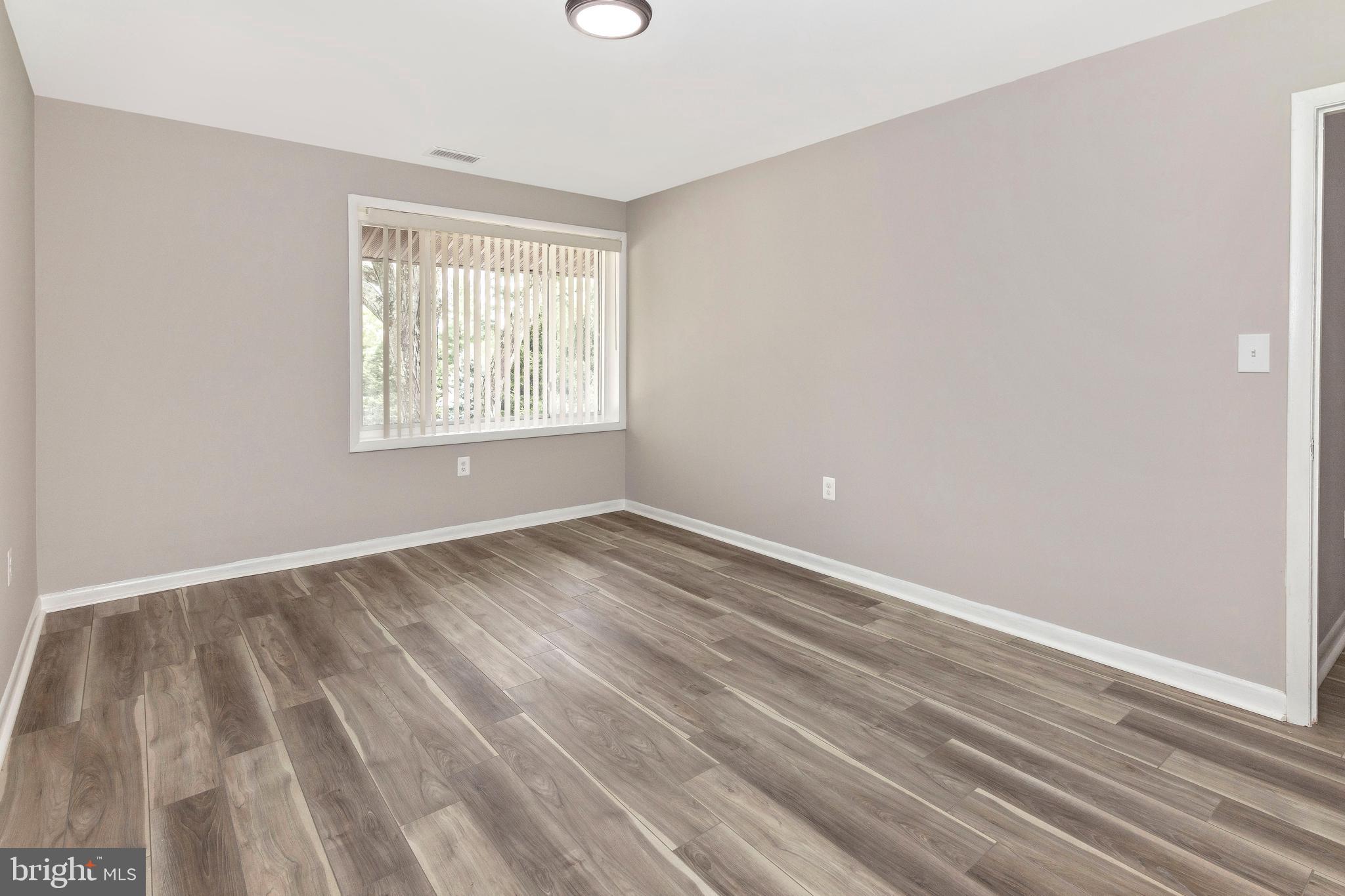 VILLAGE OF WILDE LAKE - Residential