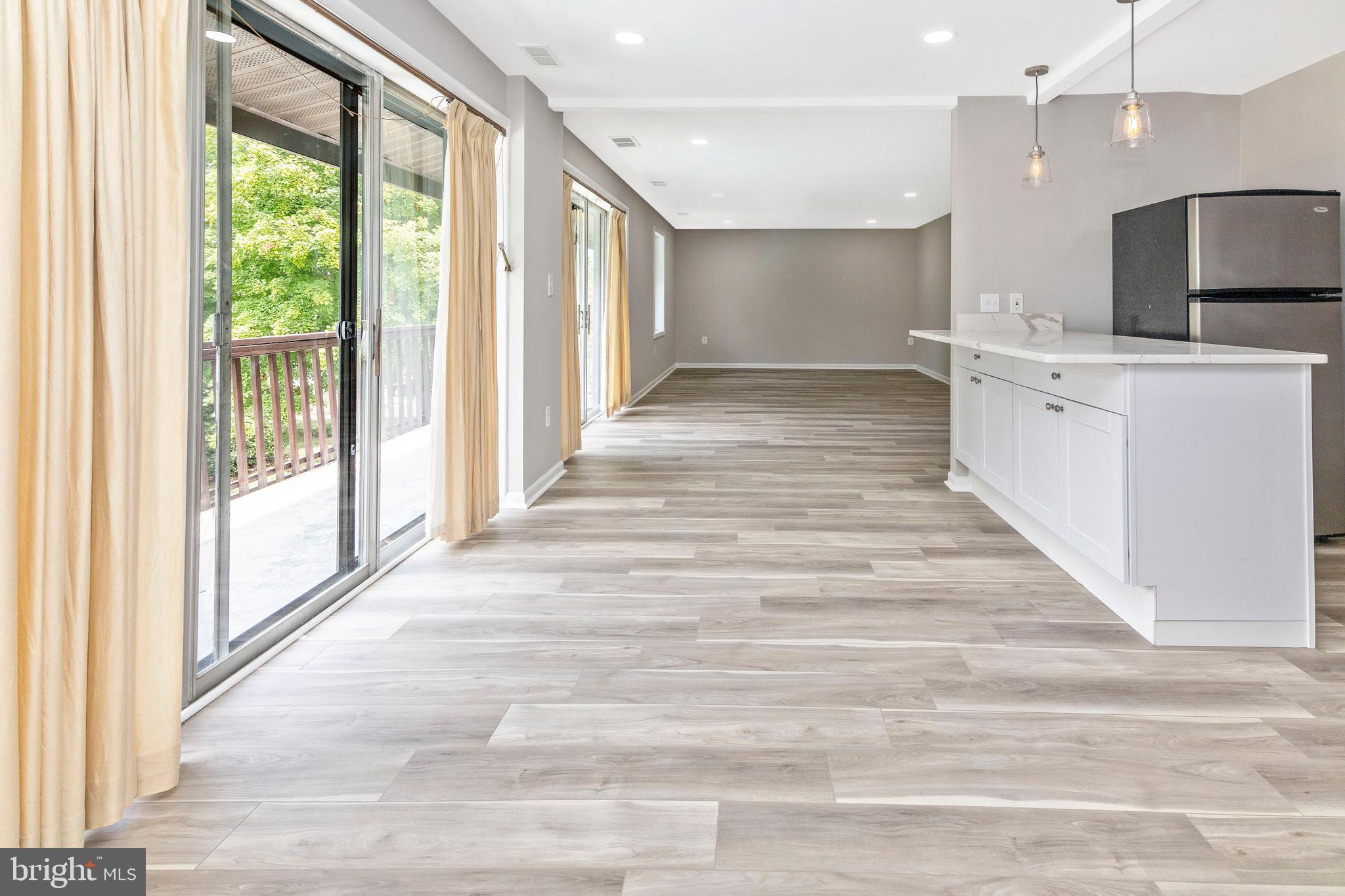 VILLAGE OF WILDE LAKE - Residential