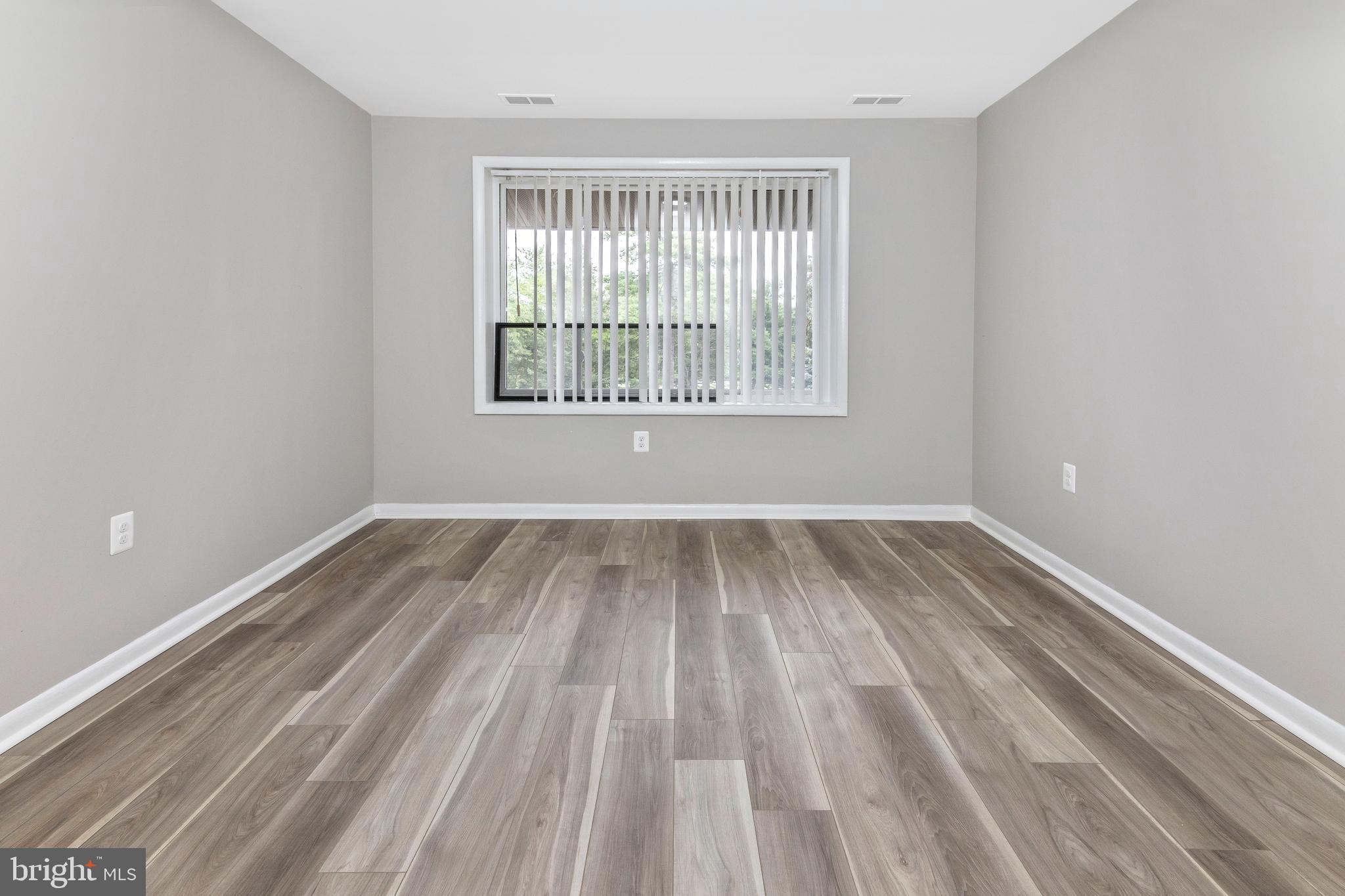 VILLAGE OF WILDE LAKE - Residential